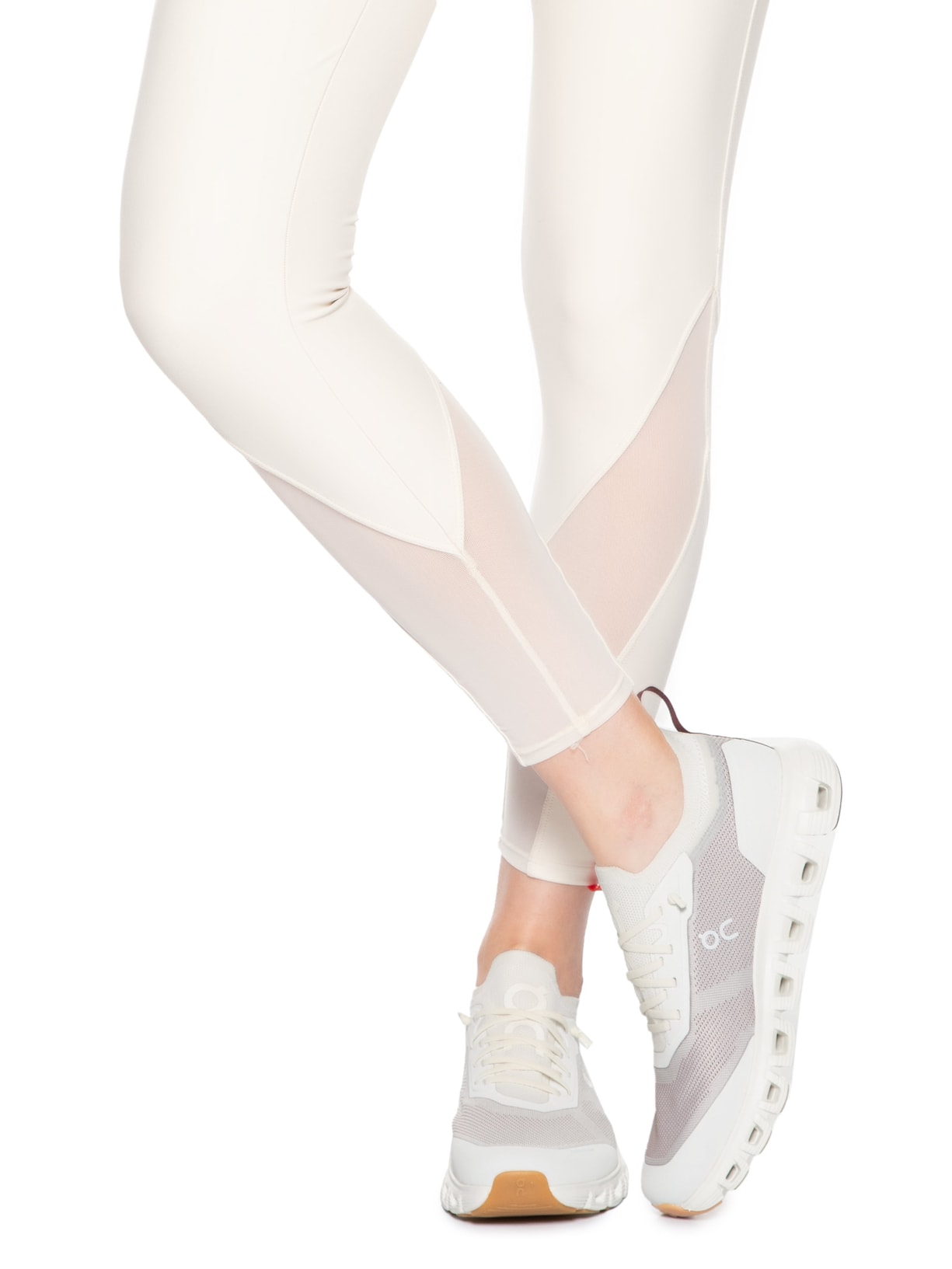 Tênis Feminino Cloud 6 Versa Marrom On Running