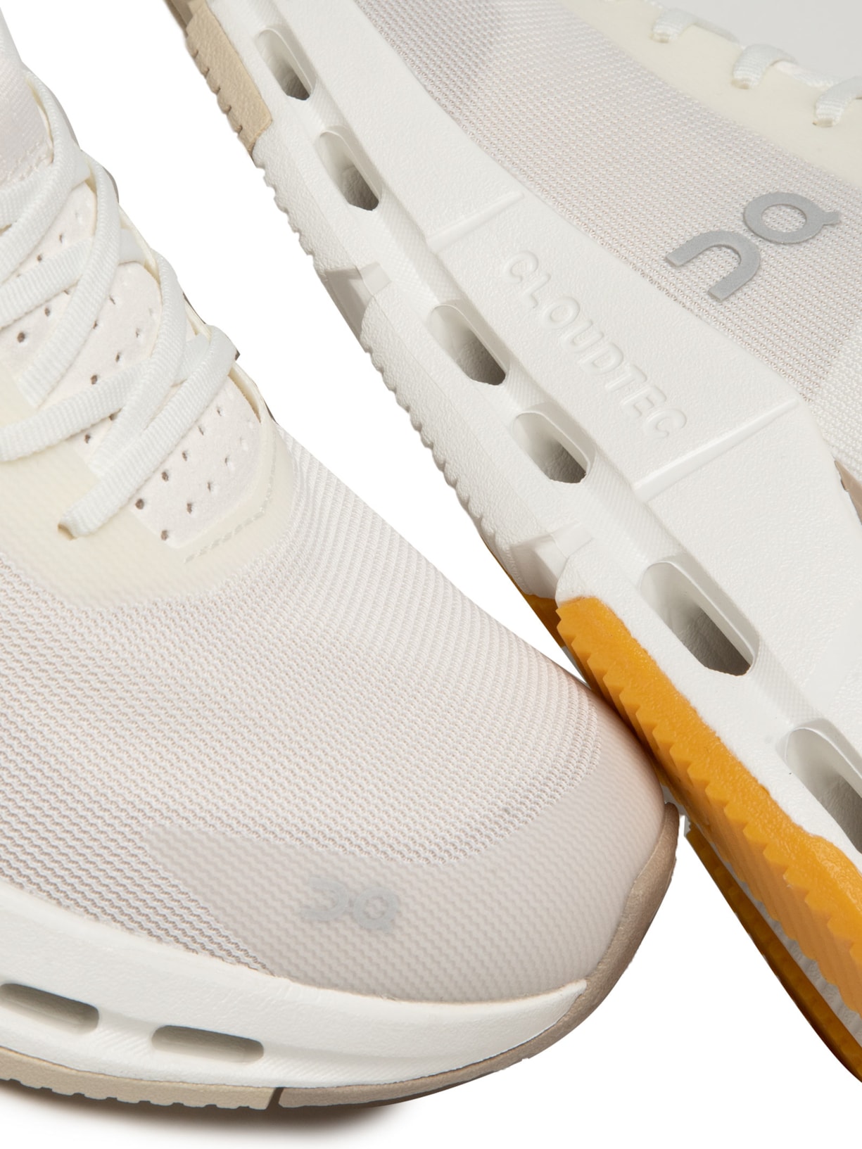 Tênis Feminino Cloudnova Form 2 W Off White On Running