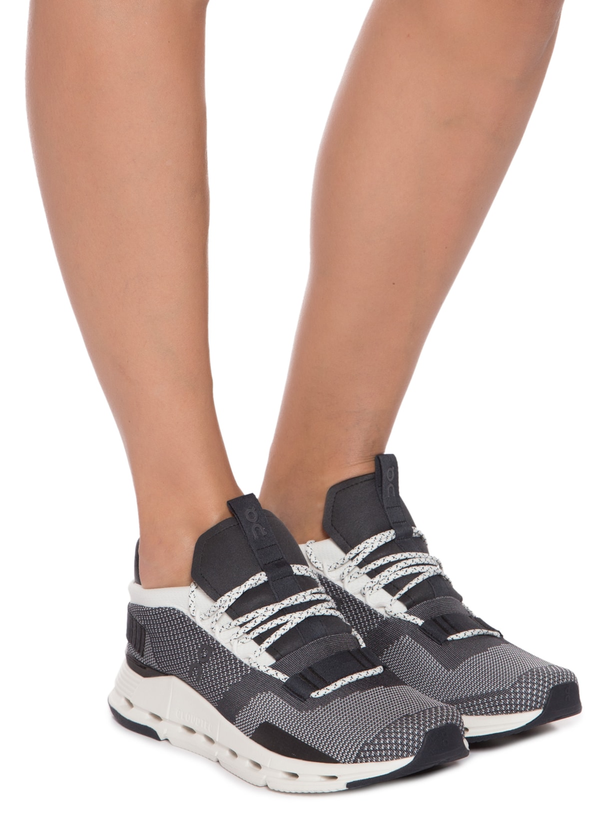 Tênis Feminino Cloudnova Preto On Running