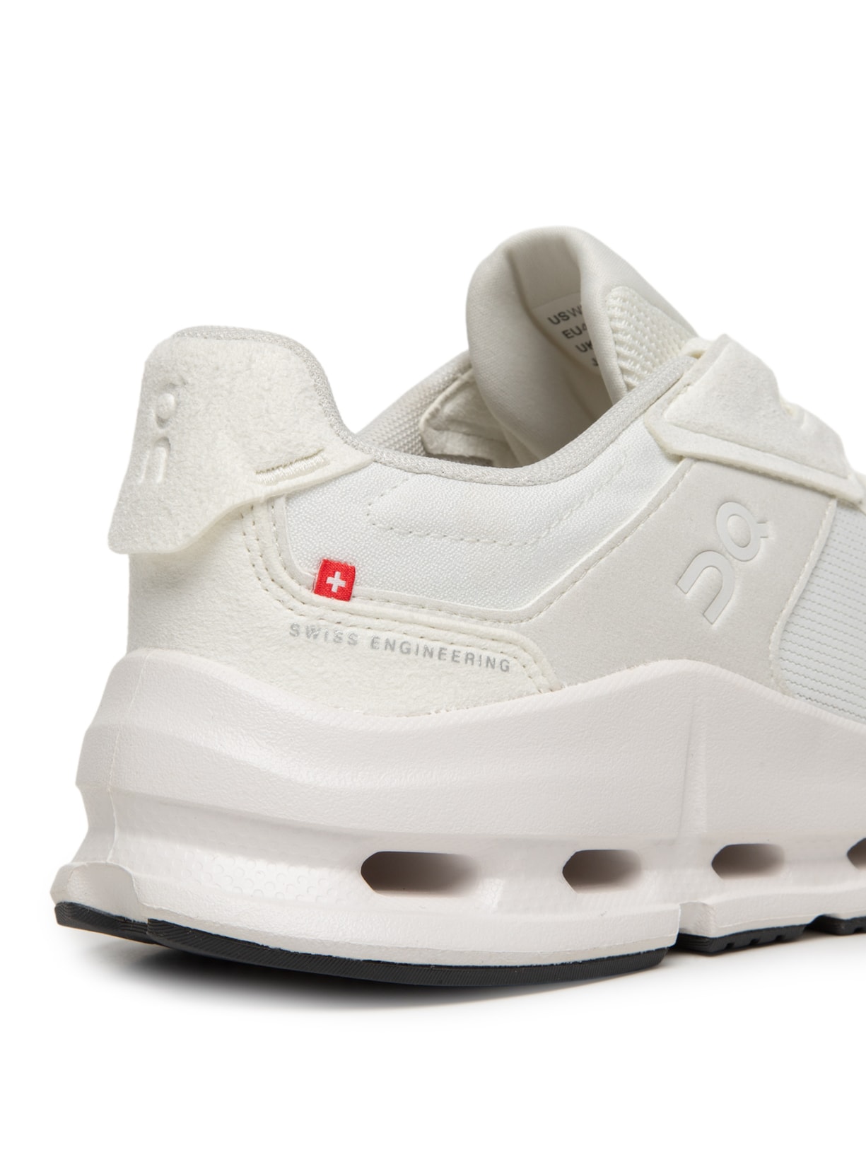 Tênis Feminino Cloudnova Rift Branco On Running