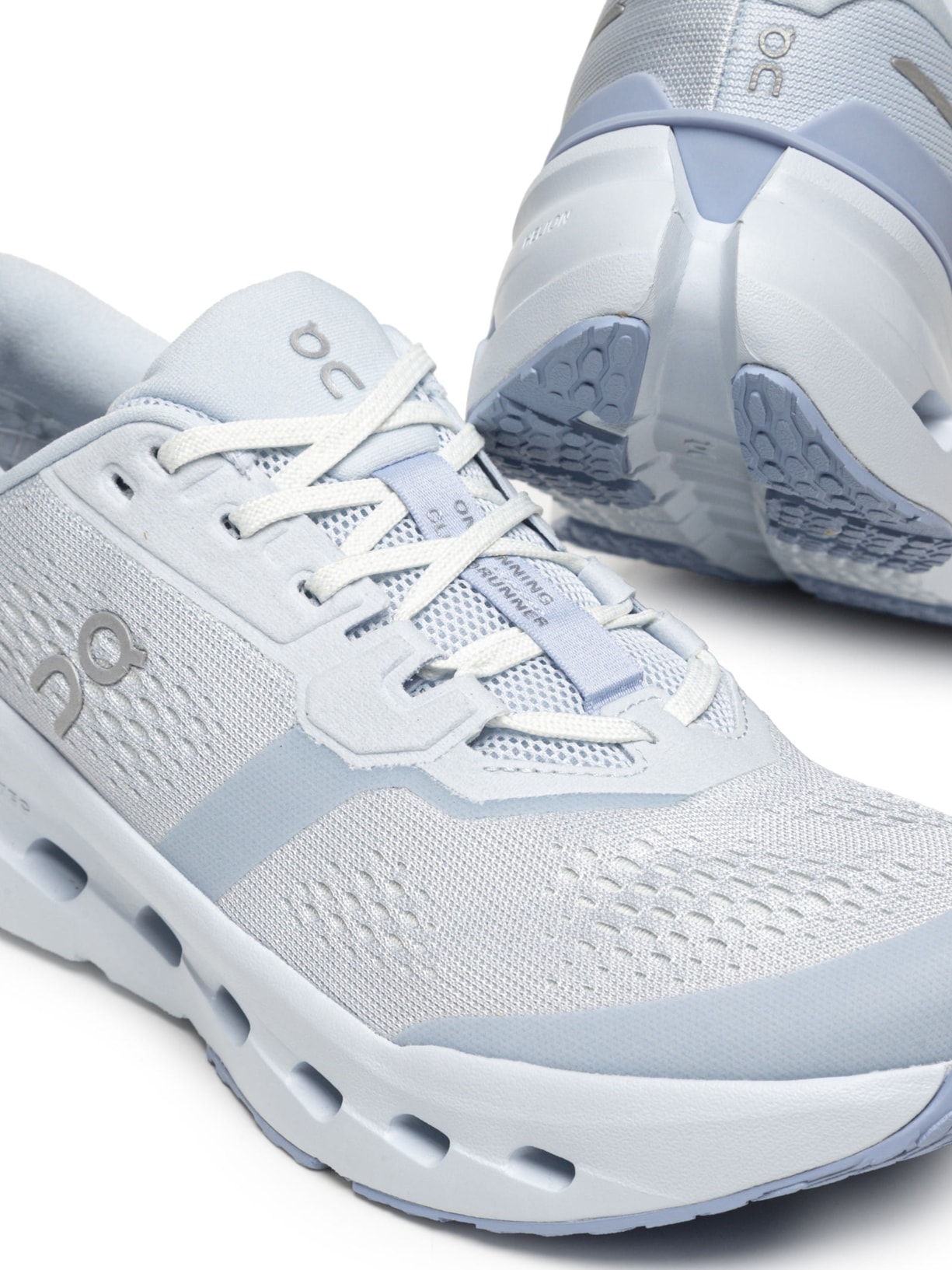 Tênis Feminino Cloudrunner 3 W Azul On Running