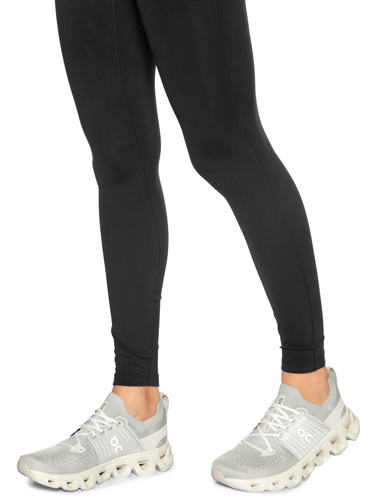 Tênis Feminino Cloudswift 4 Cinza On Running