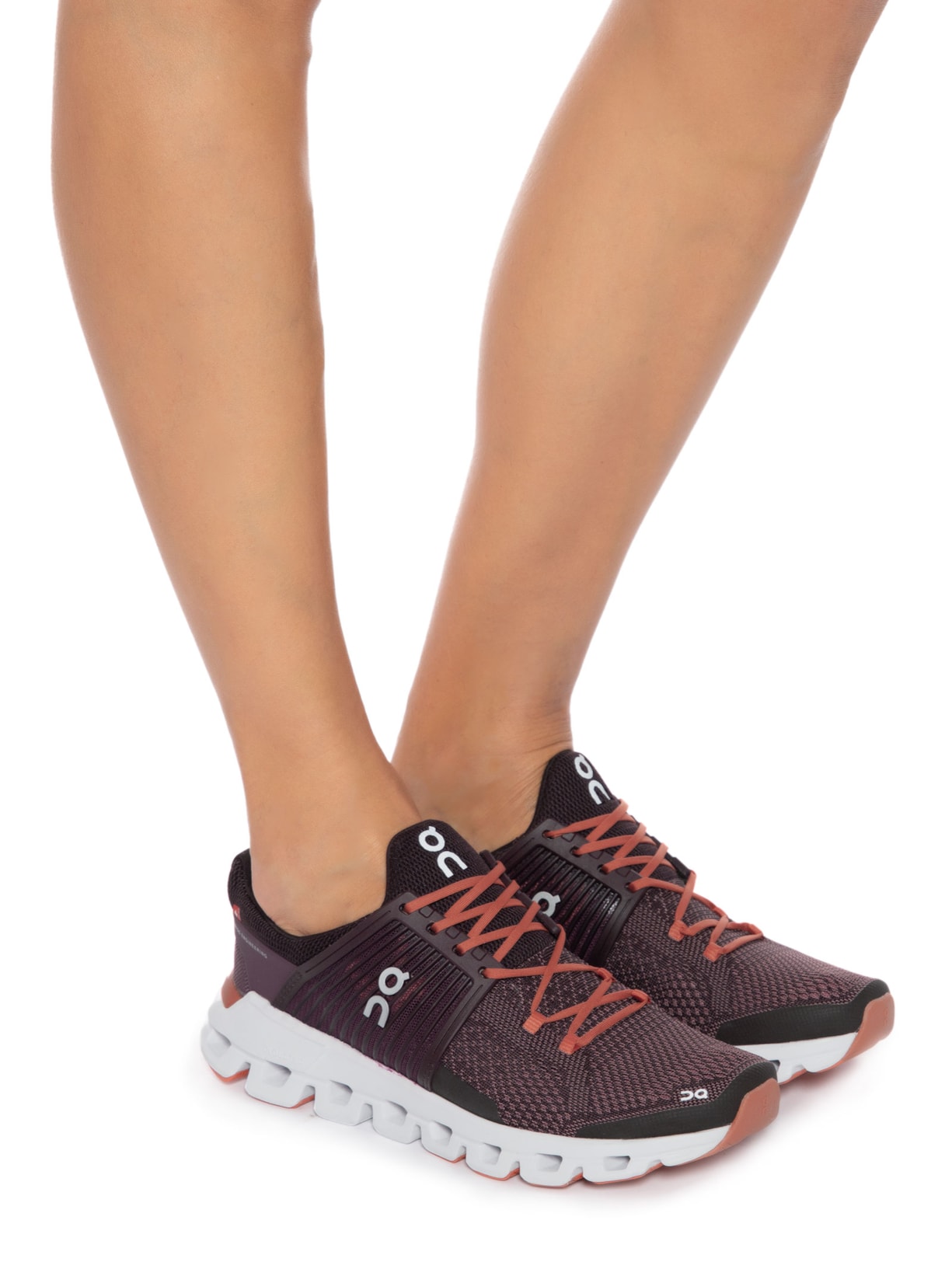 Tênis Feminino Cloudswift Vinho On Running