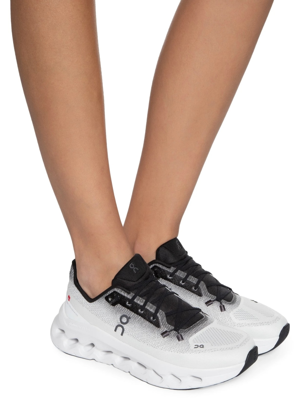 Tênis Feminino Cloudtilt Preto On Running