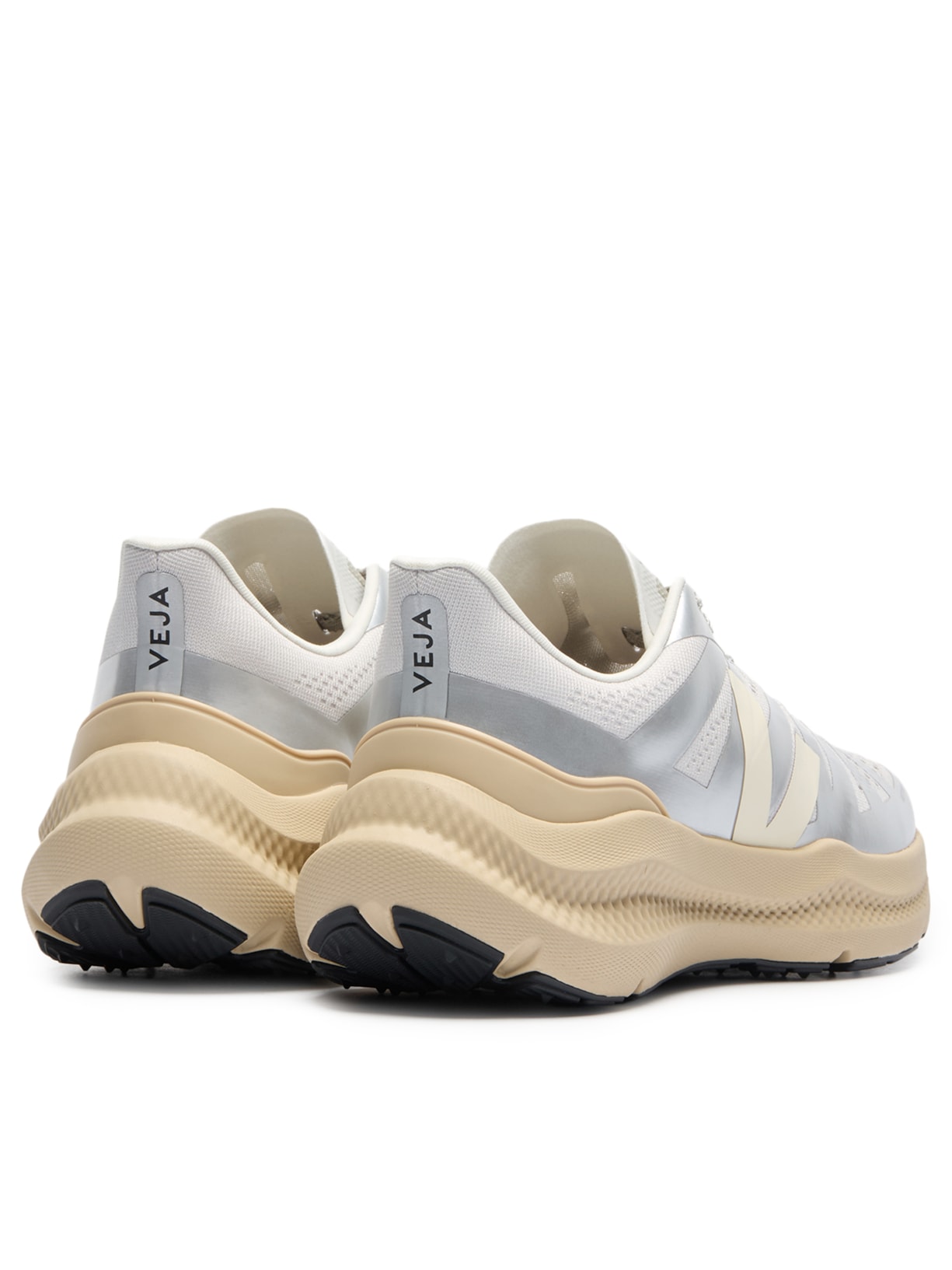 Tênis Feminino Condor 3 Adv Prateado Veja