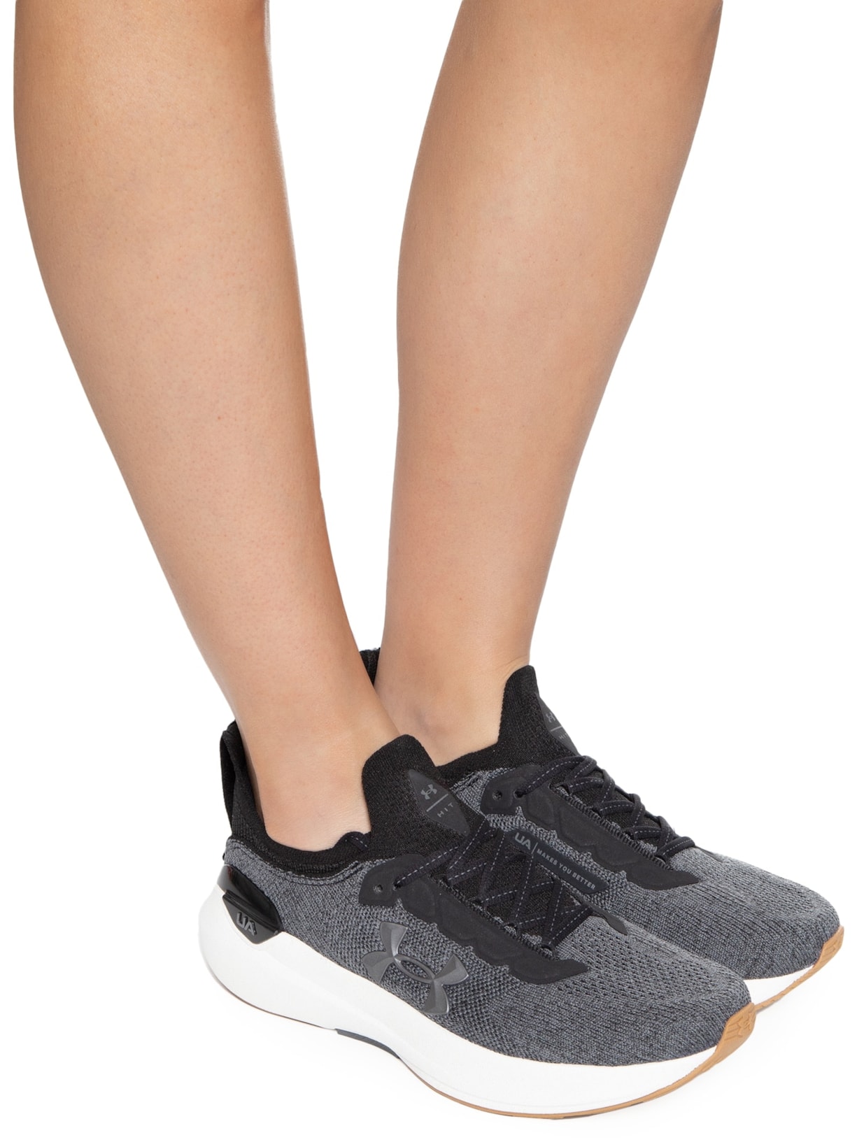 Tênis Feminino De Corrida Charged Hit Cinza Under Armour