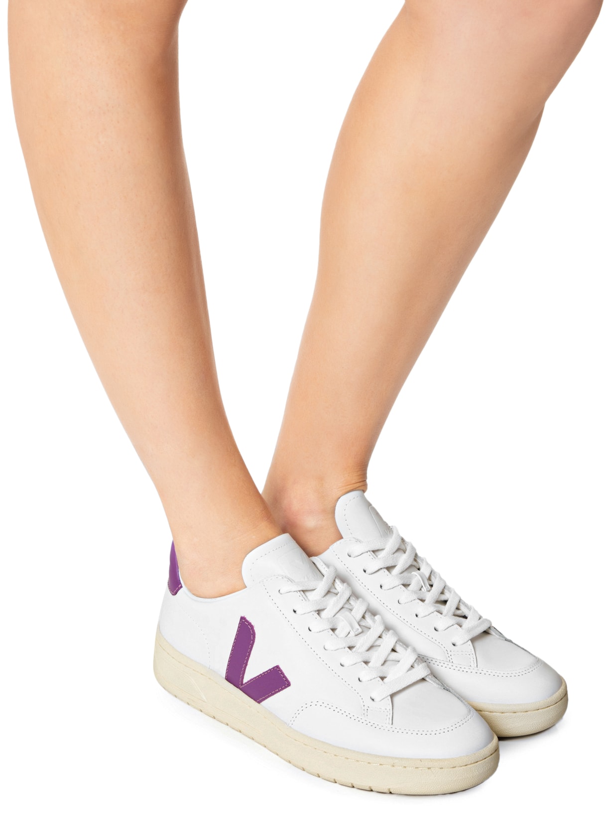 Tênis Feminino Leather V-12 Branco Veja