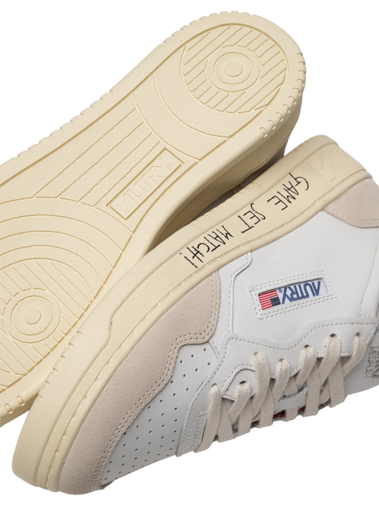 Tênis Feminino Medalist Low Wom Match Suede Bege Autry