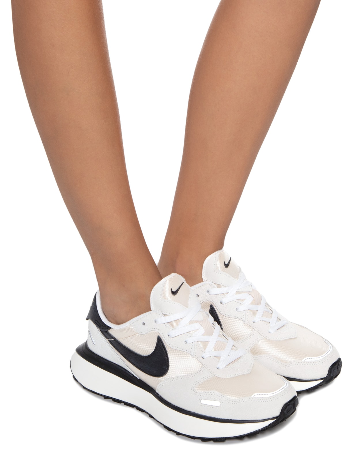 Tênis Feminino Phoenix Waffle Bege Nike