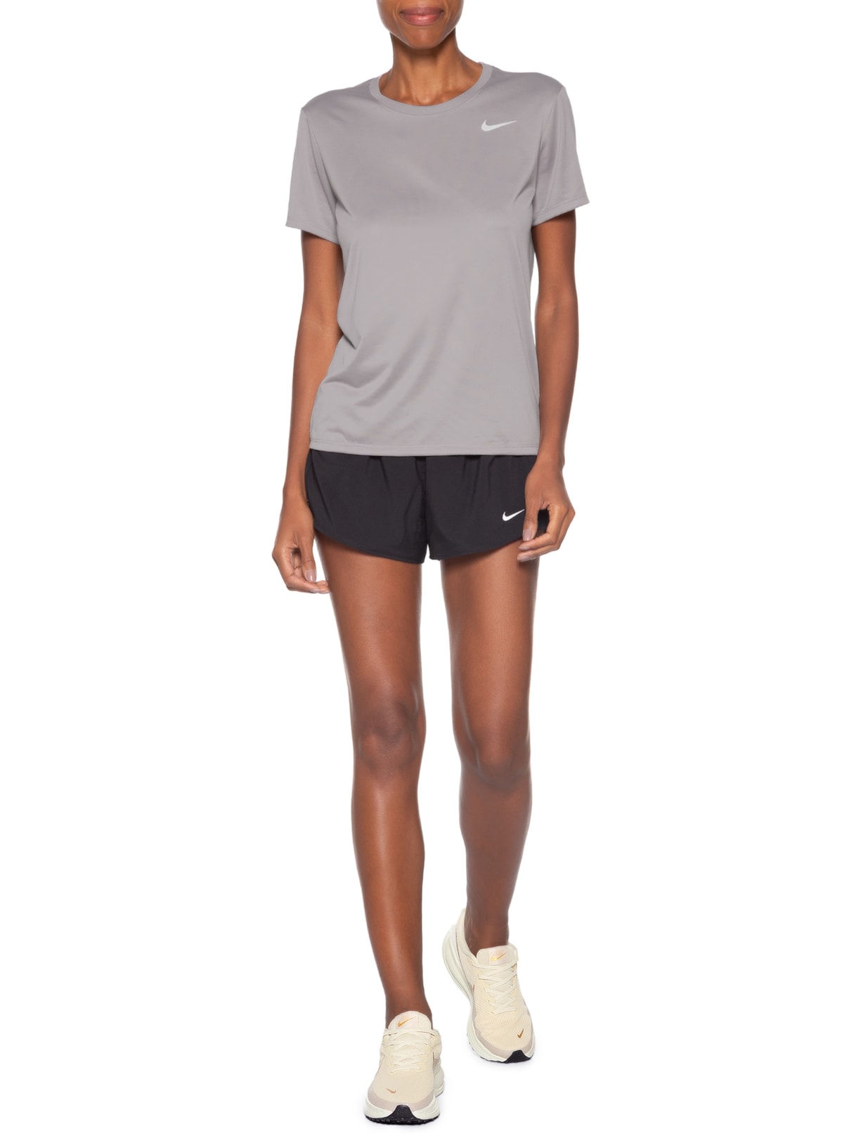 Tênis Feminino Revolution 8 Bege Nike