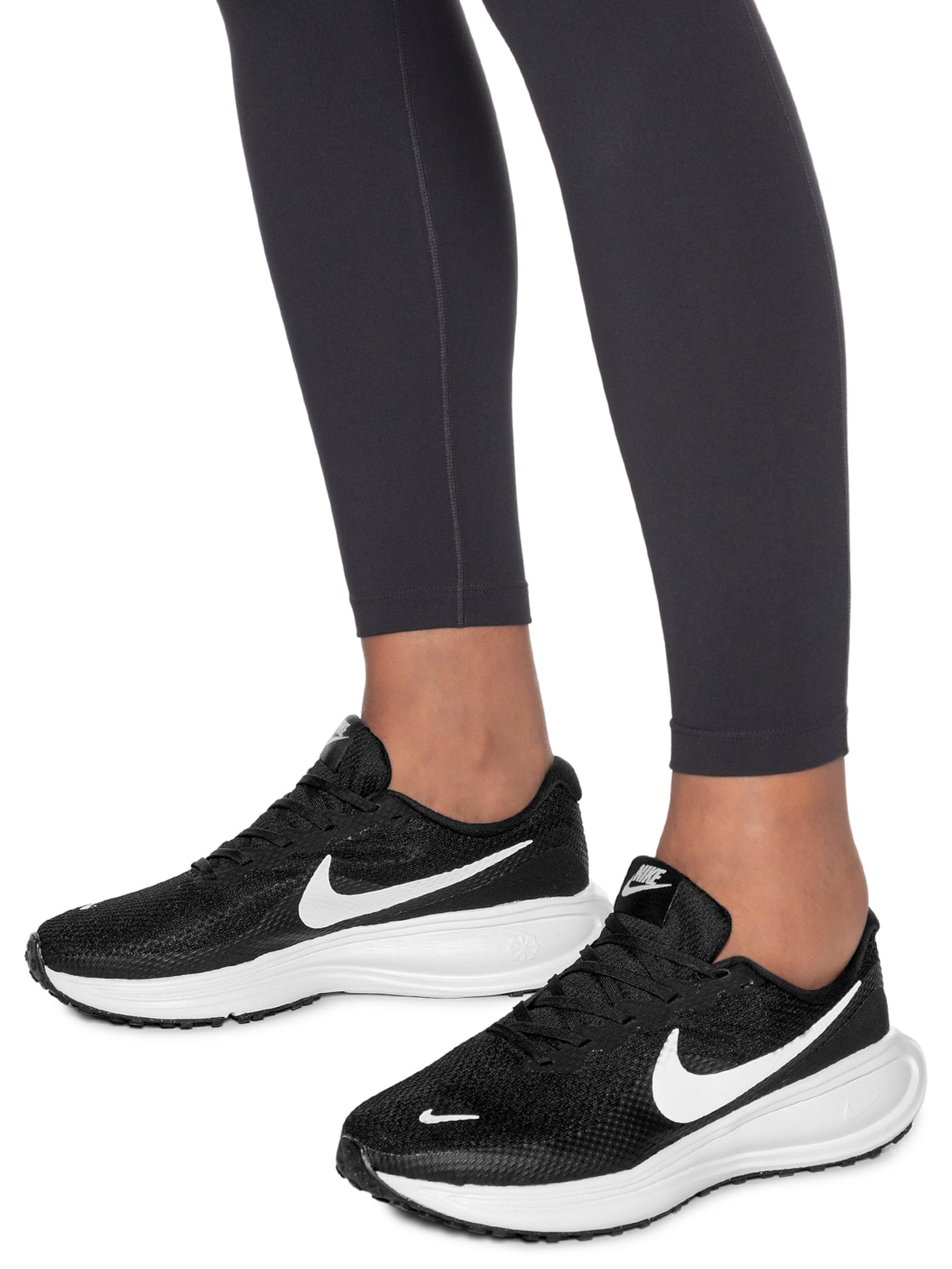 Tênis Feminino Revolution 8 Preto Nike