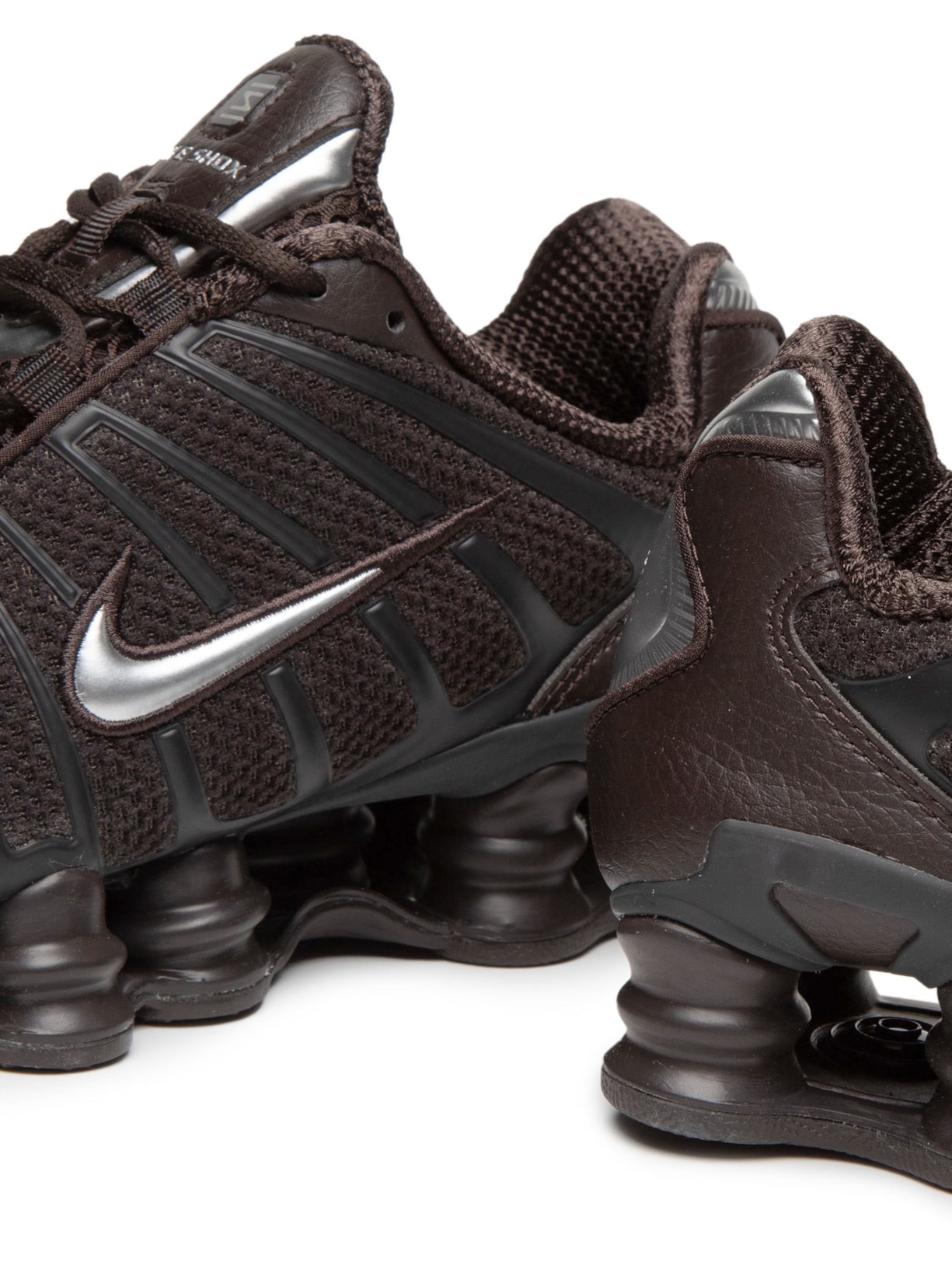 Tênis Feminino Shox Tl Marrom Nike