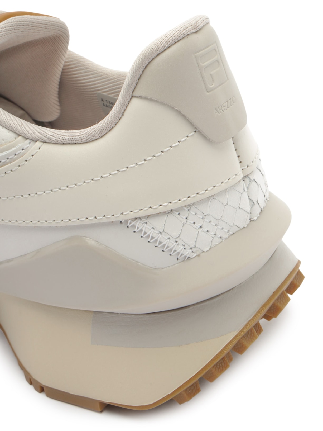 Tênis Feminino Solado Esportivo Suede Branco Arezzo + Fila