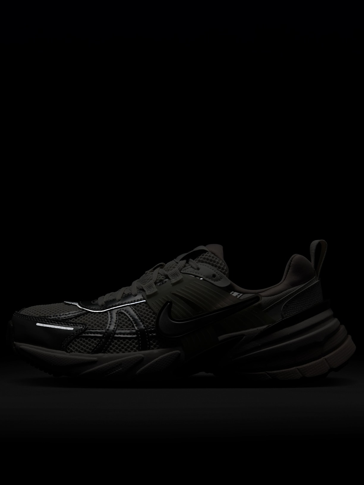 Tênis Feminino V2K Run Cinza Nike