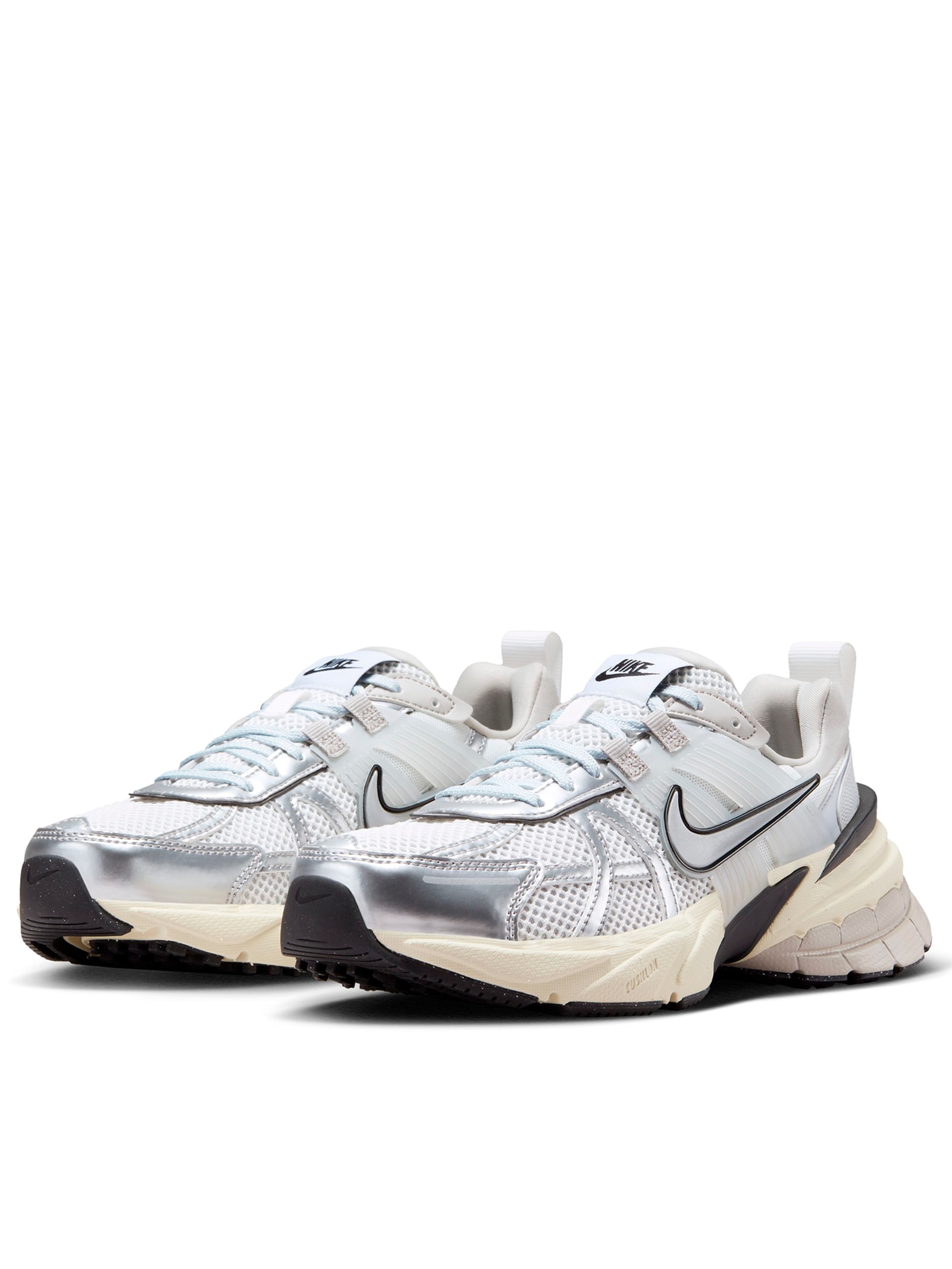 Nike - Tênis Feminino V2K Run - Prata