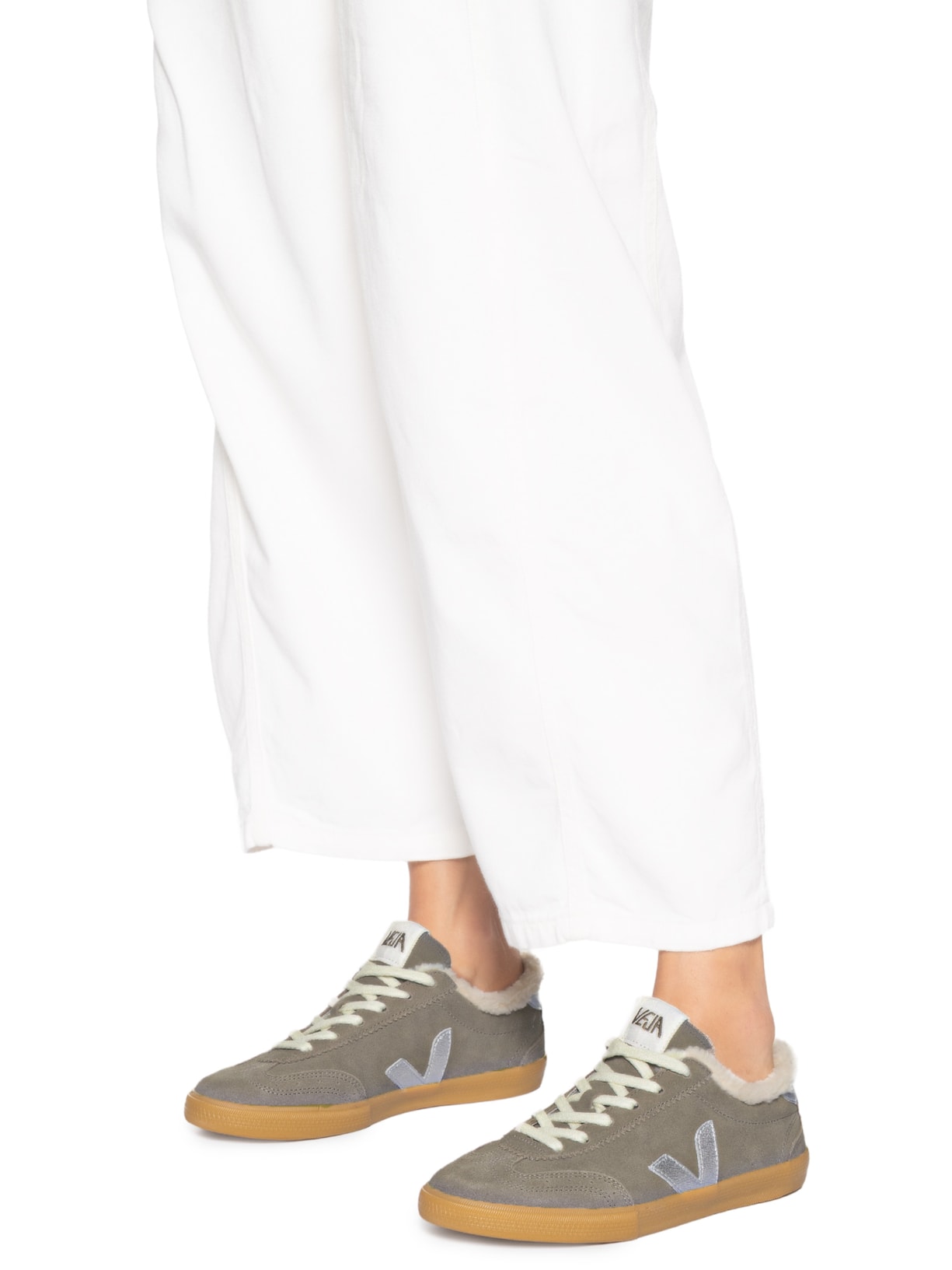 Tênis Feminino Volley Suede Bege Veja