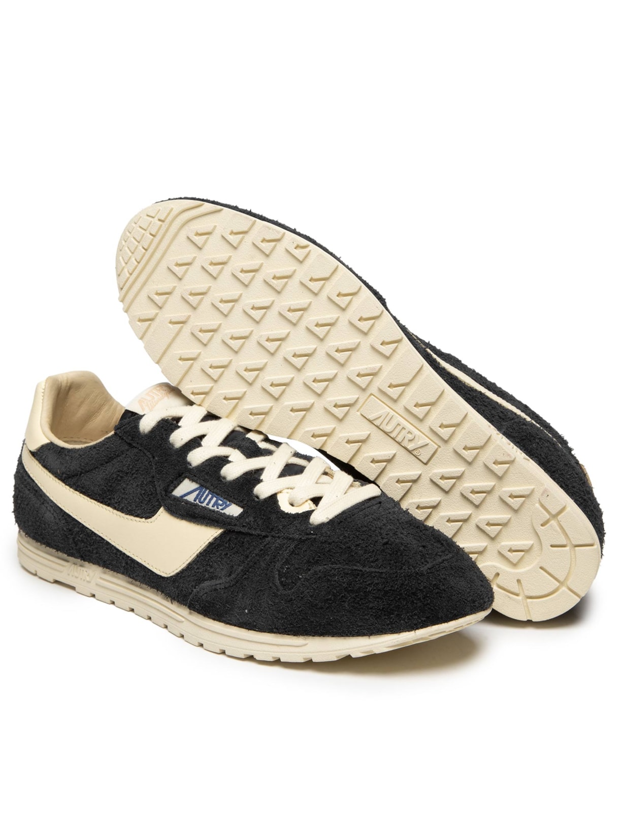Tênis Feminino Windspin Low Suede Leather Preto Autry