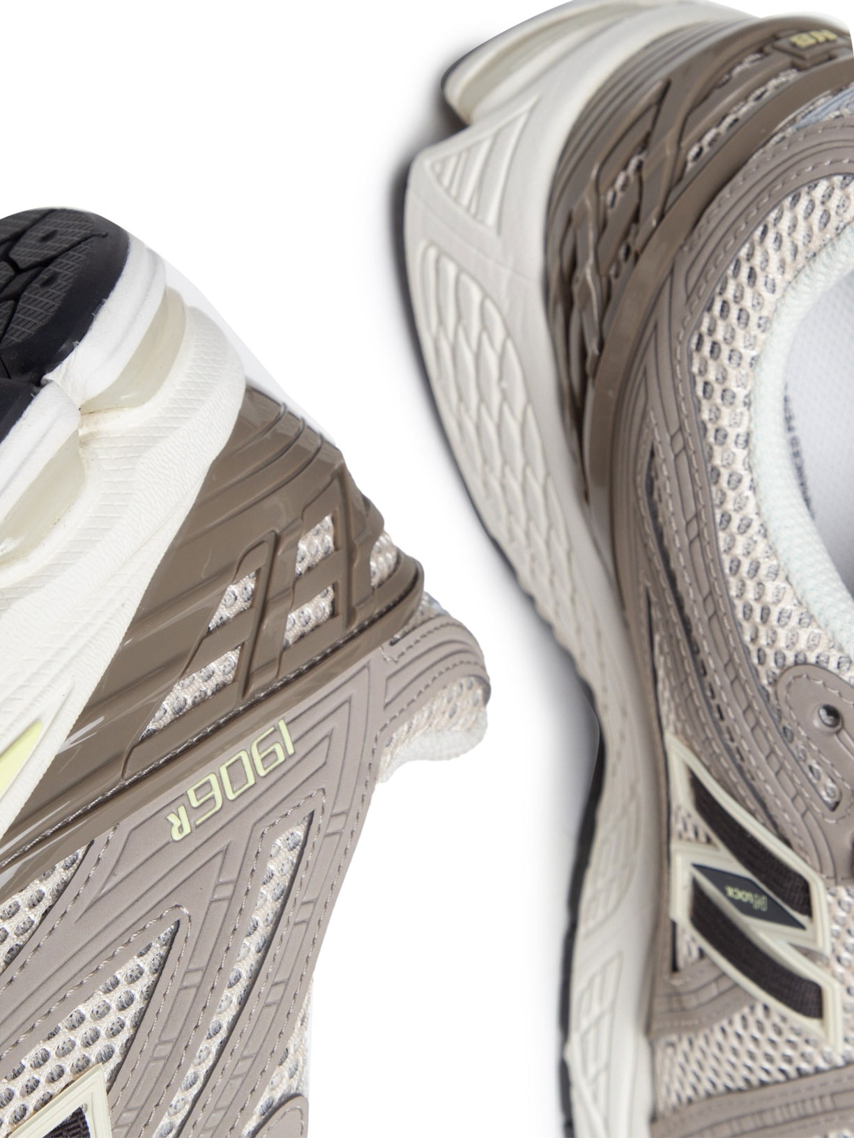 Tênis Masculino 1906 Bege New Balance