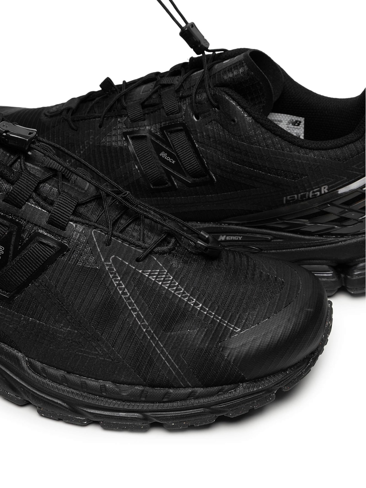 Tênis Masculino 1906R Preto New Balance