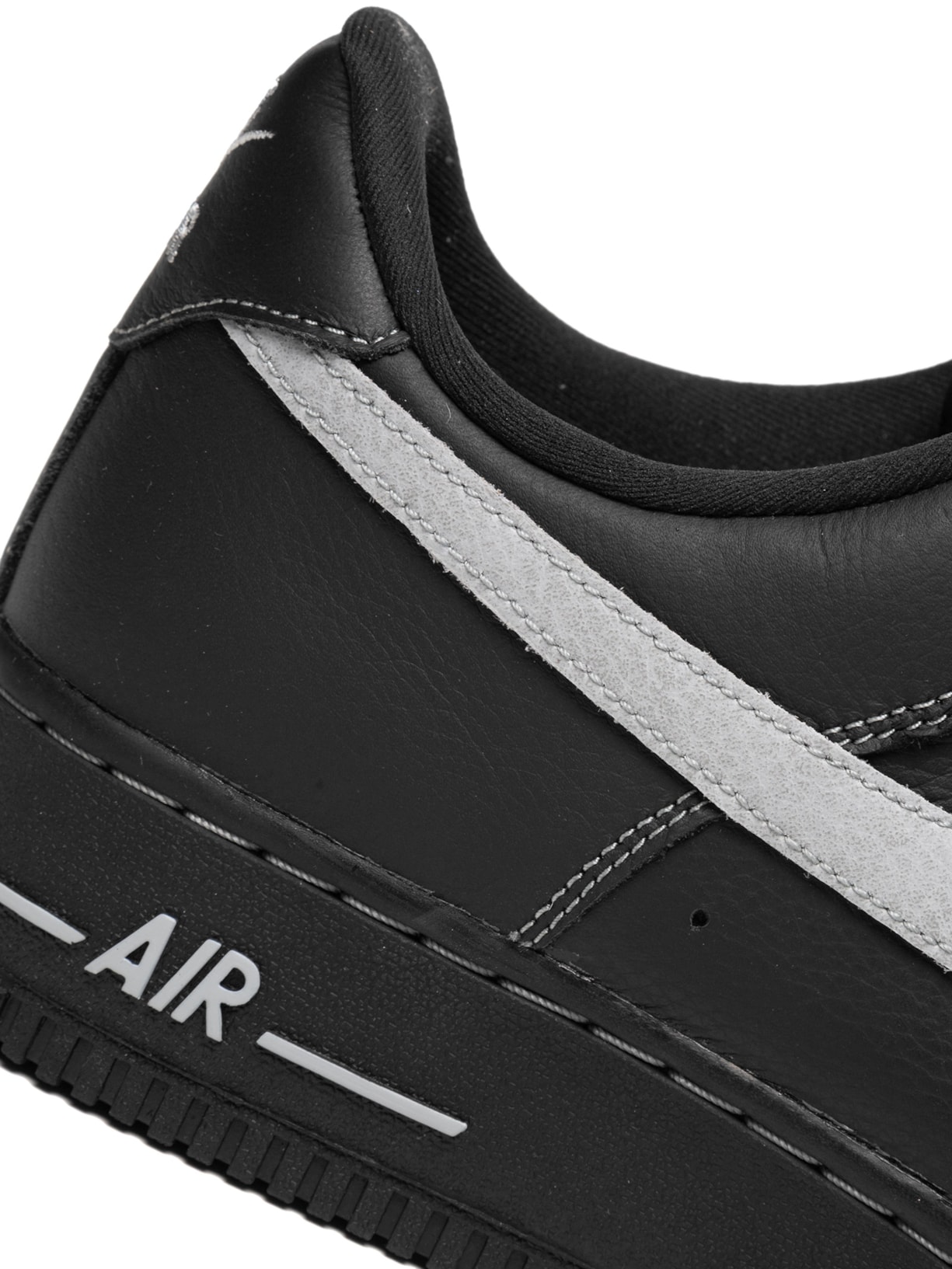 Tenis Masculino Air Force 1 '07 Preto Nike