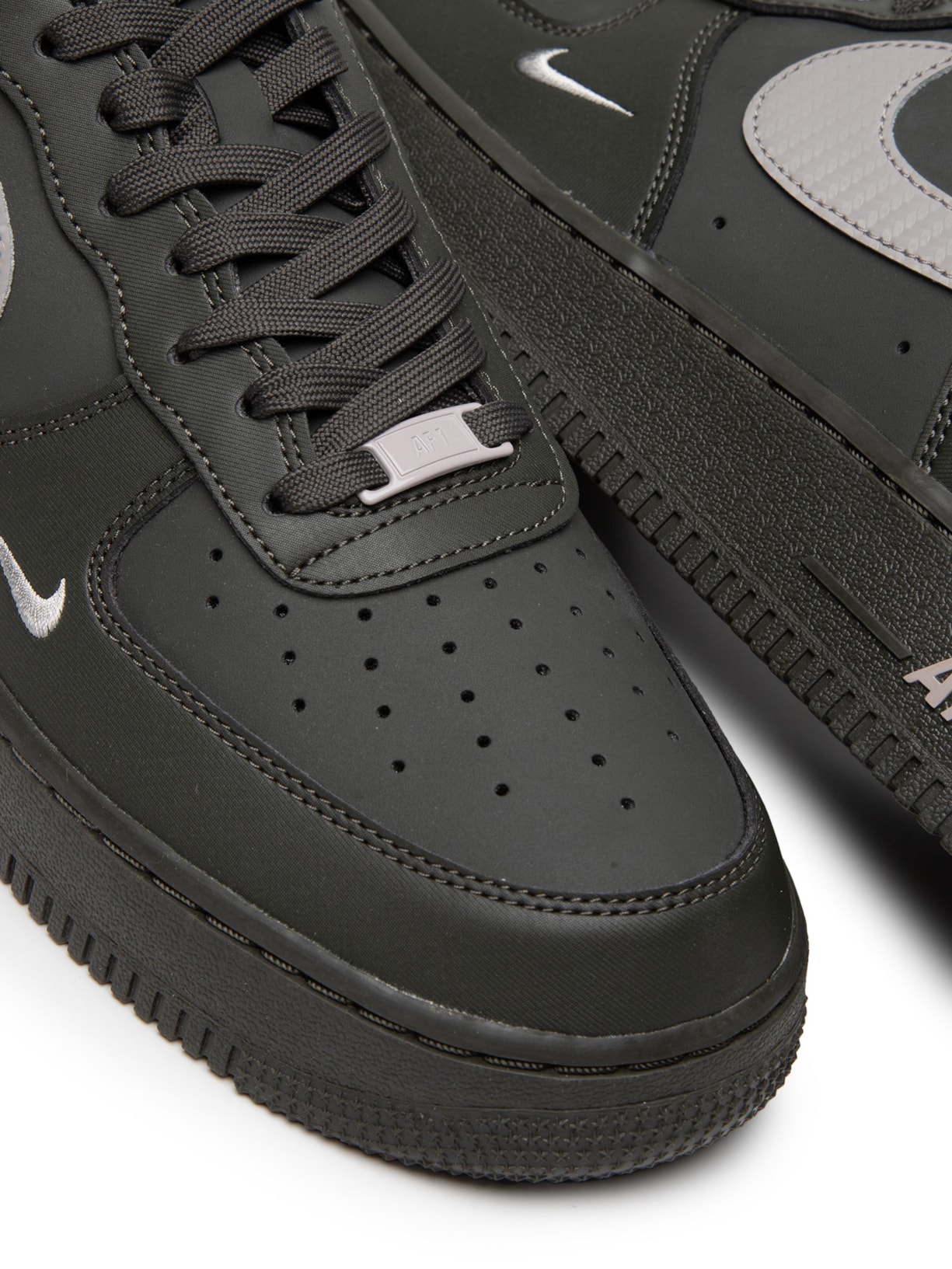 Tênis Masculino Air Force 1 '07 Preto Nike