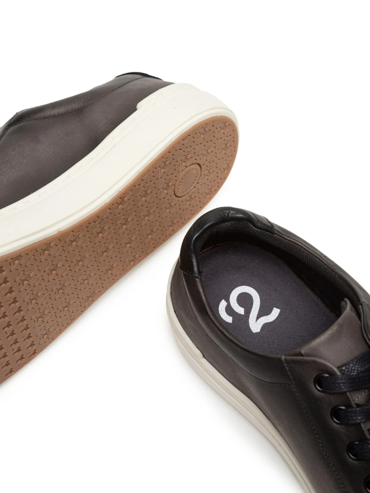 Tênis Masculino Casual Em Couro Cinza '2 Essential