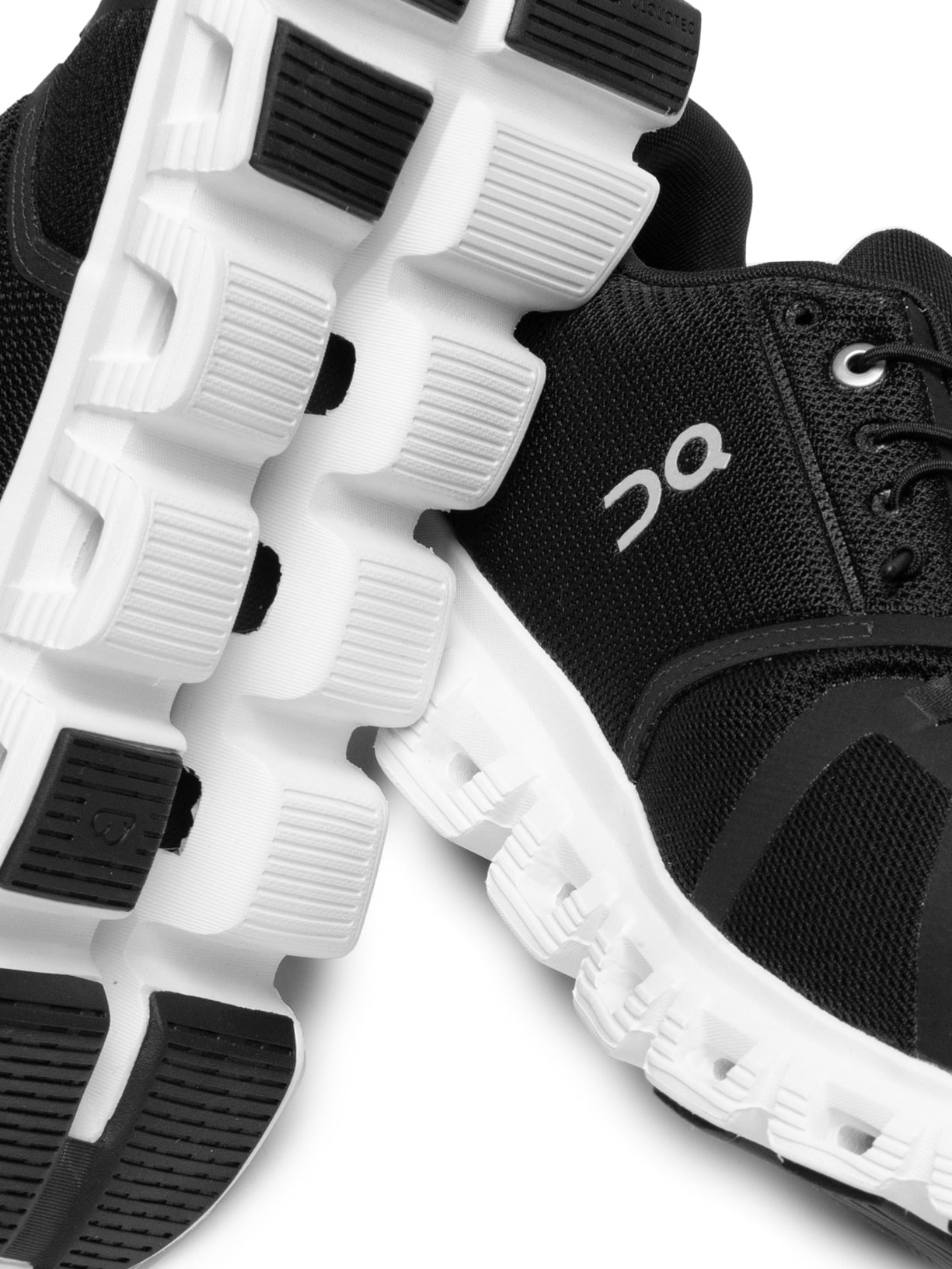 Tênis Masculino Cloud 6 Preto e Branco On Running