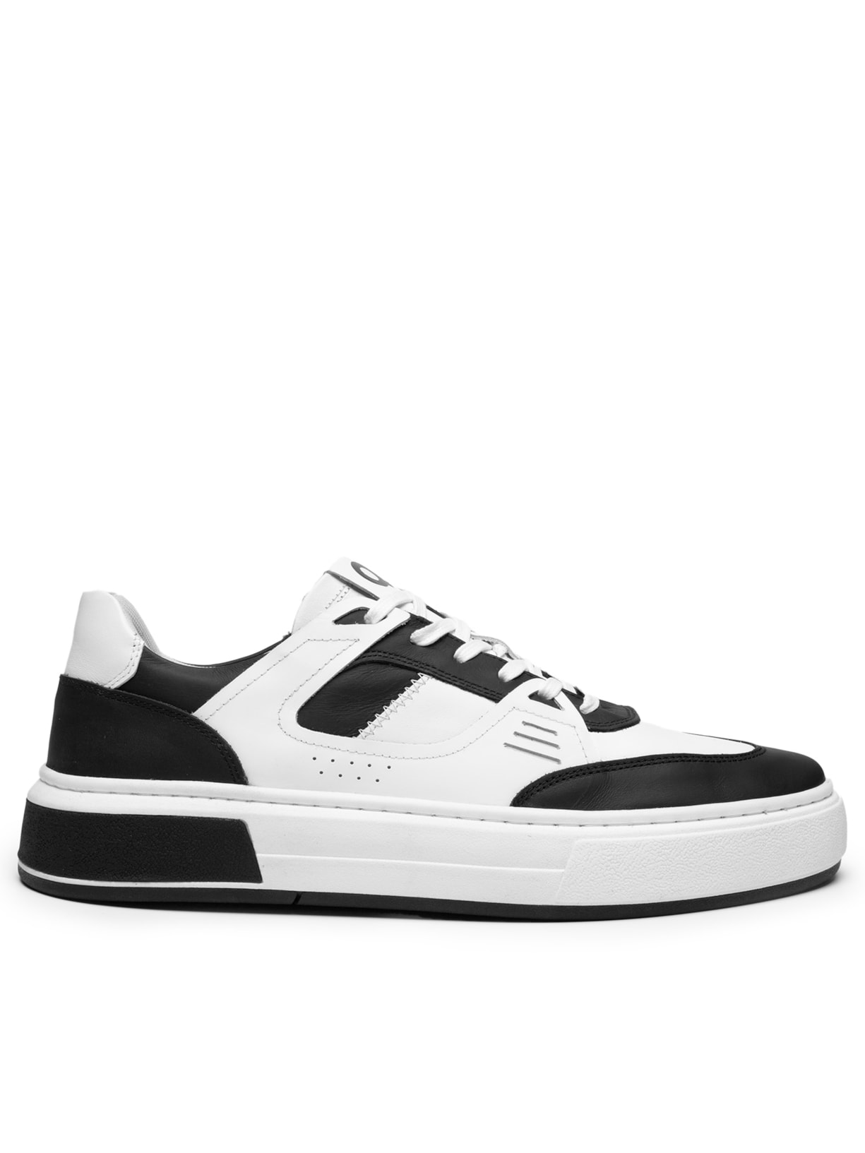 Tênis Masculino Em Couro Com Detalhes Emborrachado - Preto