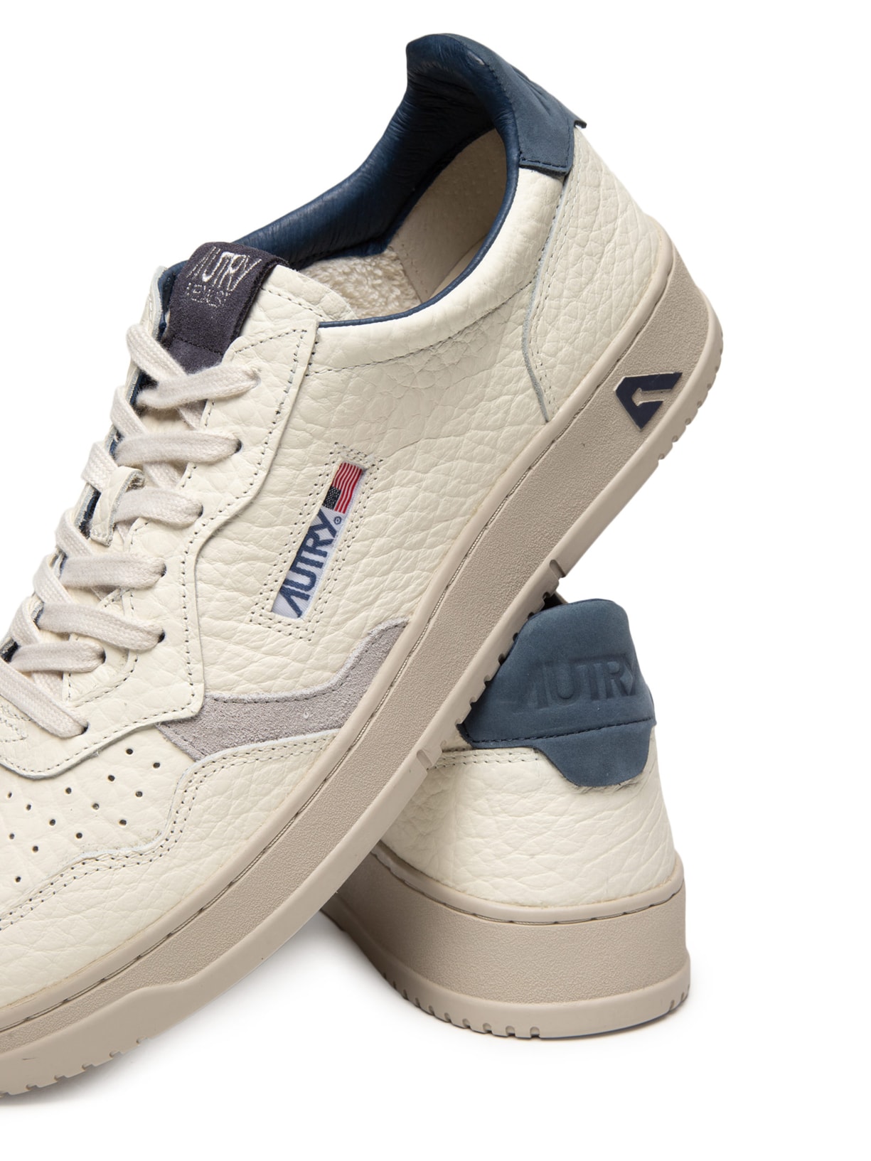 Tênis Masculino Medalist Low Man Nabuk Elephant Suede Off White Autry