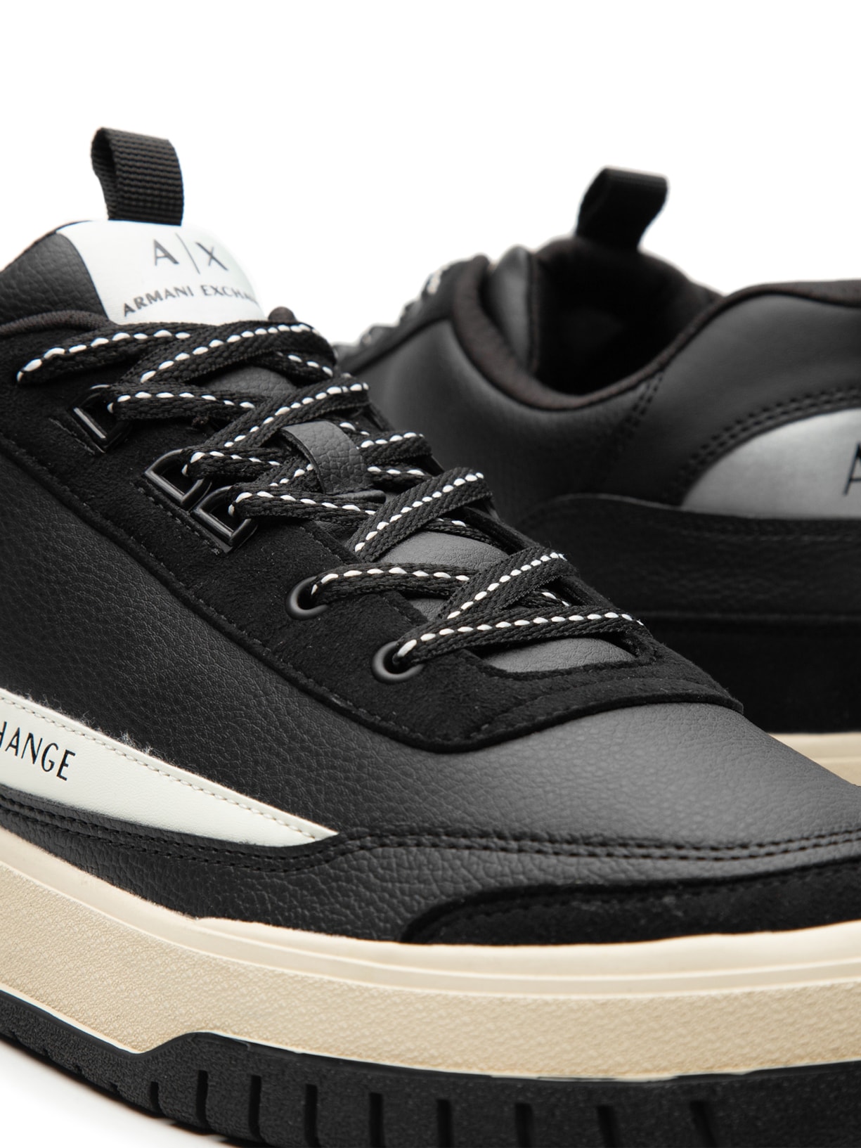 Tênis Masculino Recortes Preto Armani Exchange