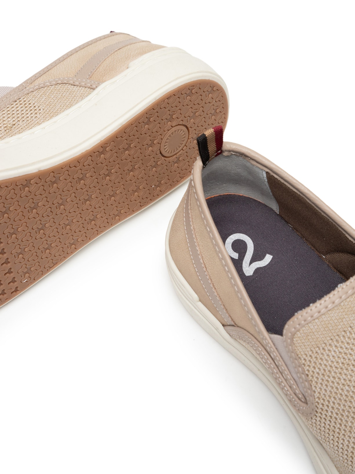 Tênis Masculino Slip On Em Malha Bege '2 Essential