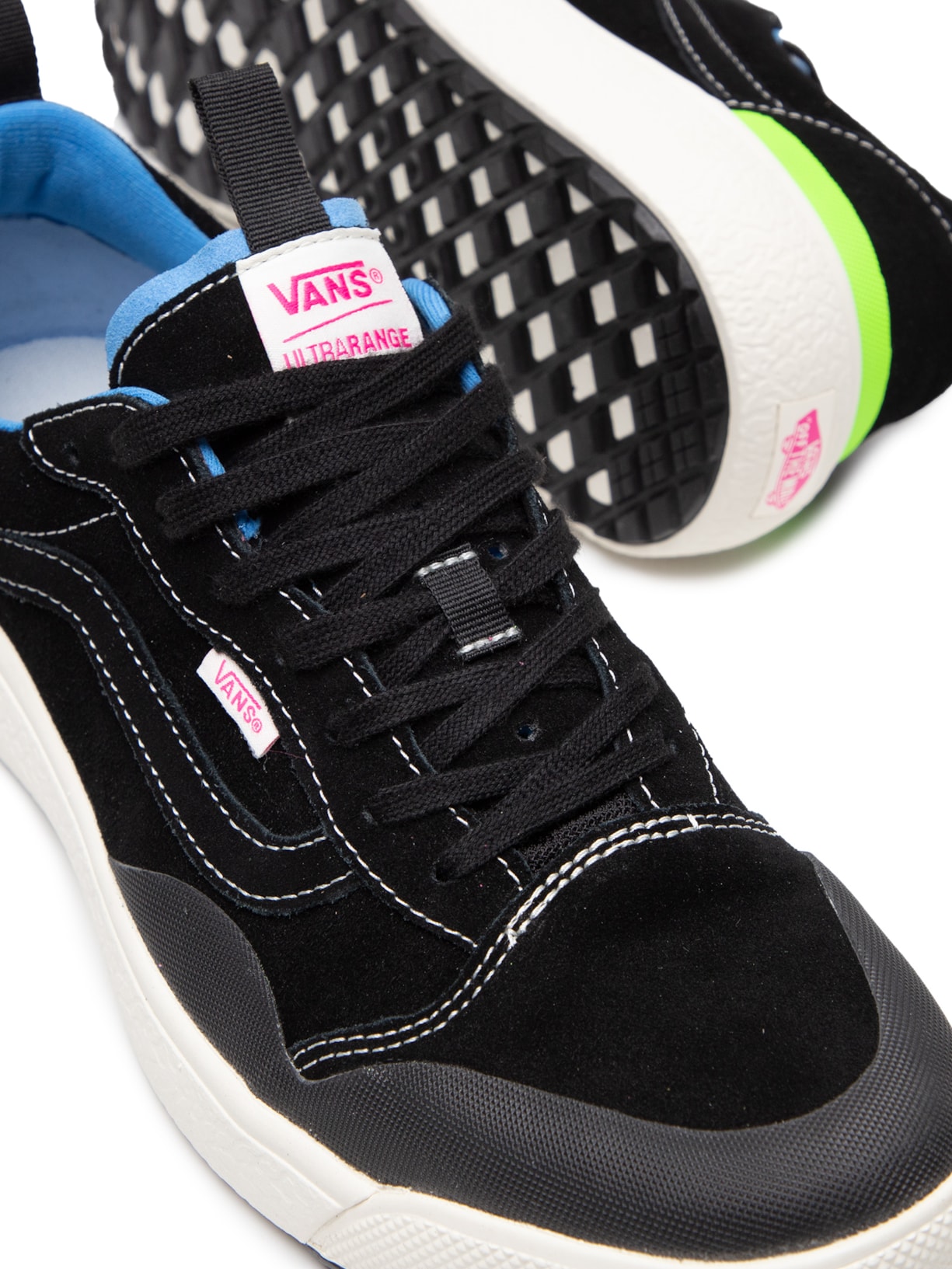 Tênis Masculino Ua Ultrarange Exo Se Preto Vans
