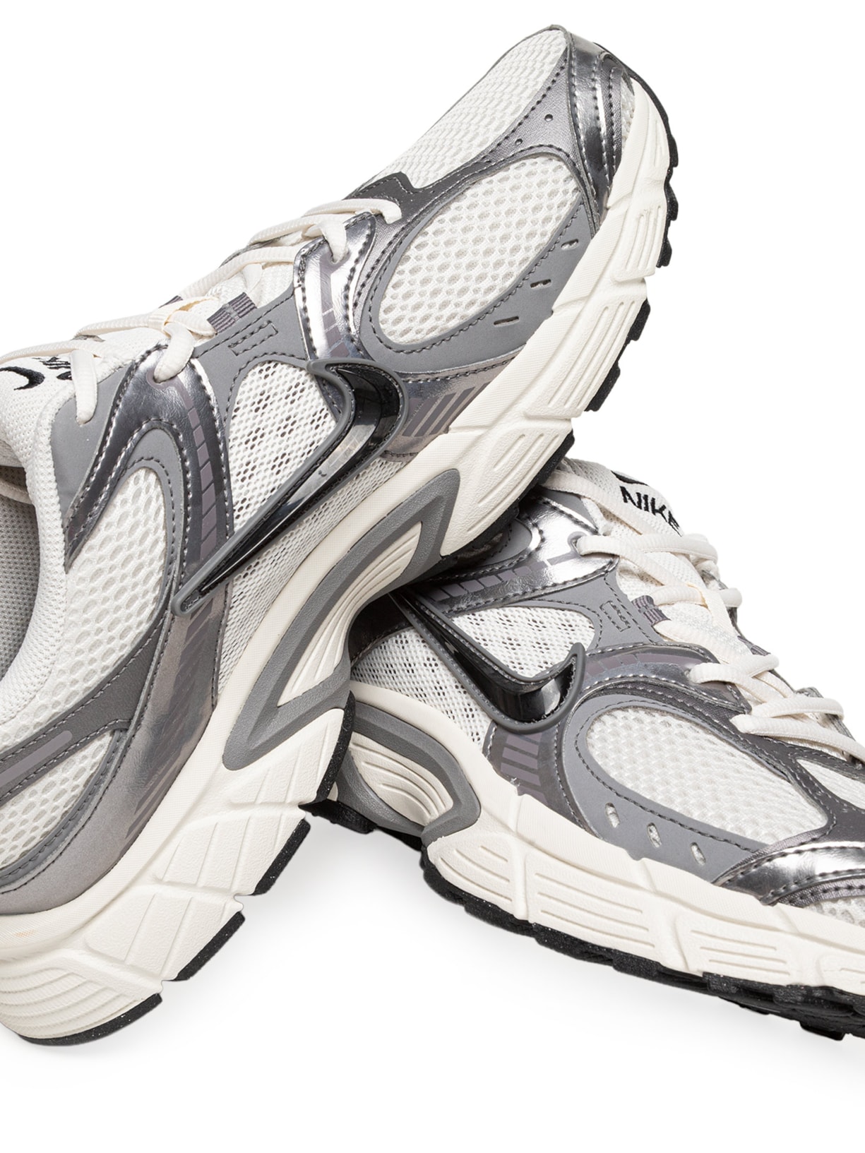 Tênis Masculino V5 RNR Cinza Nike