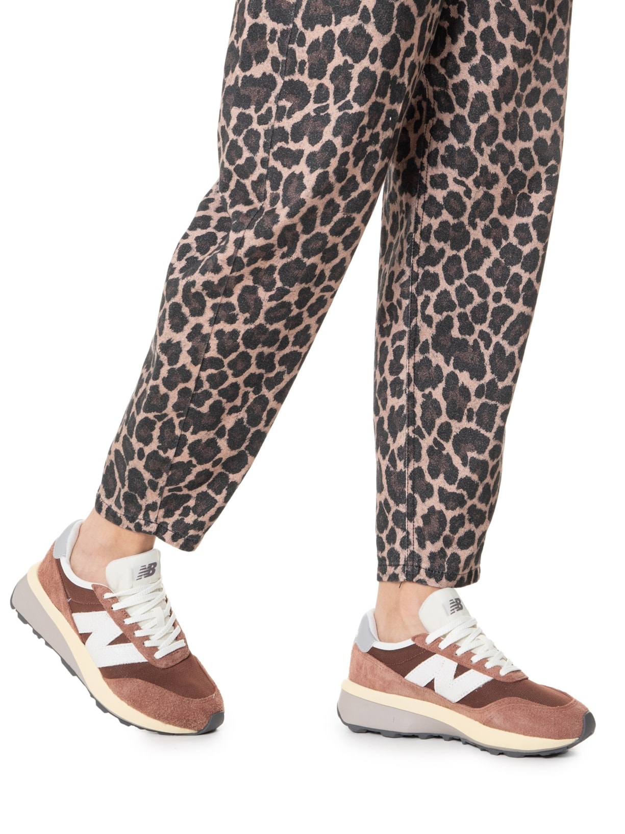 Tênis Unissex 370V1 Marrom New Balance