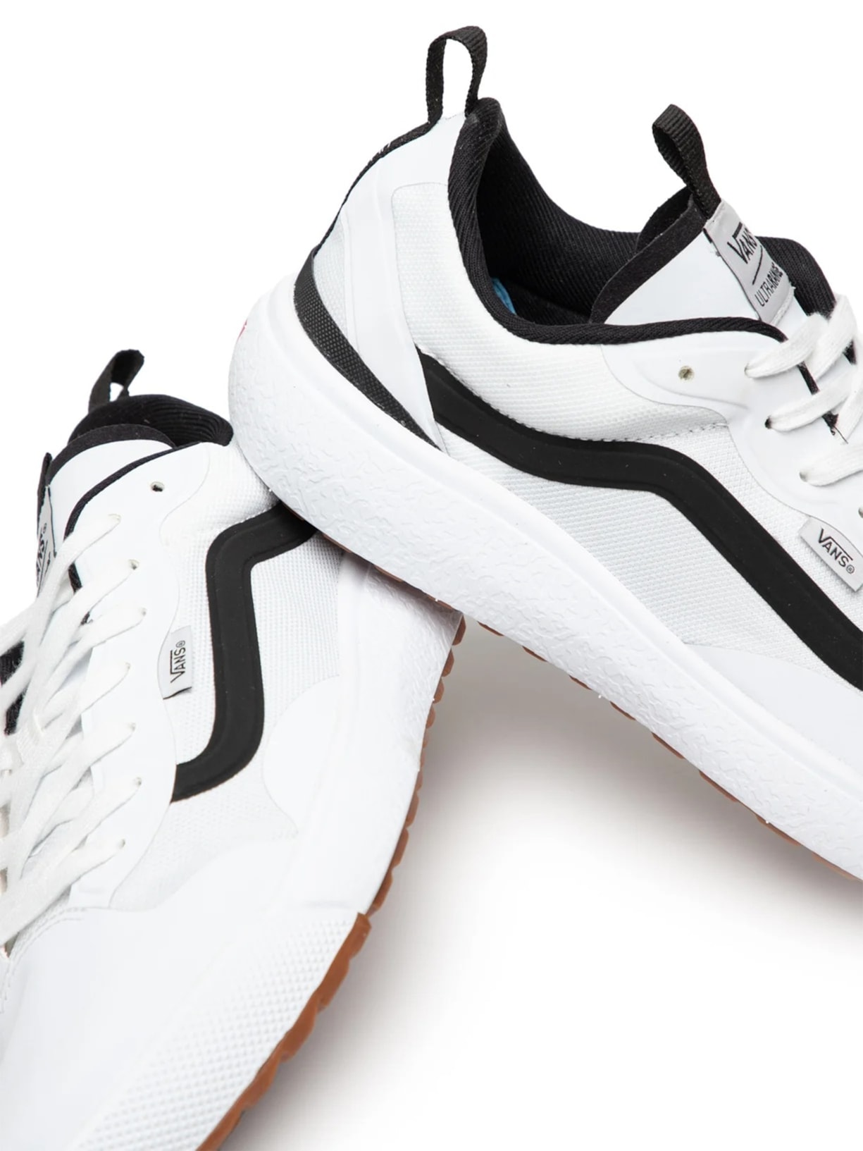 Tênis Unissex Ua Ultrarange Exo Branco Vans