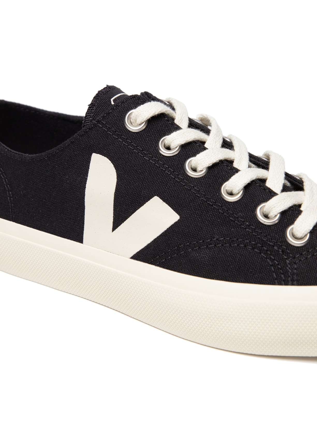 Tênis Unissex Wata II Low Canvas Black PIerre Preto Veja