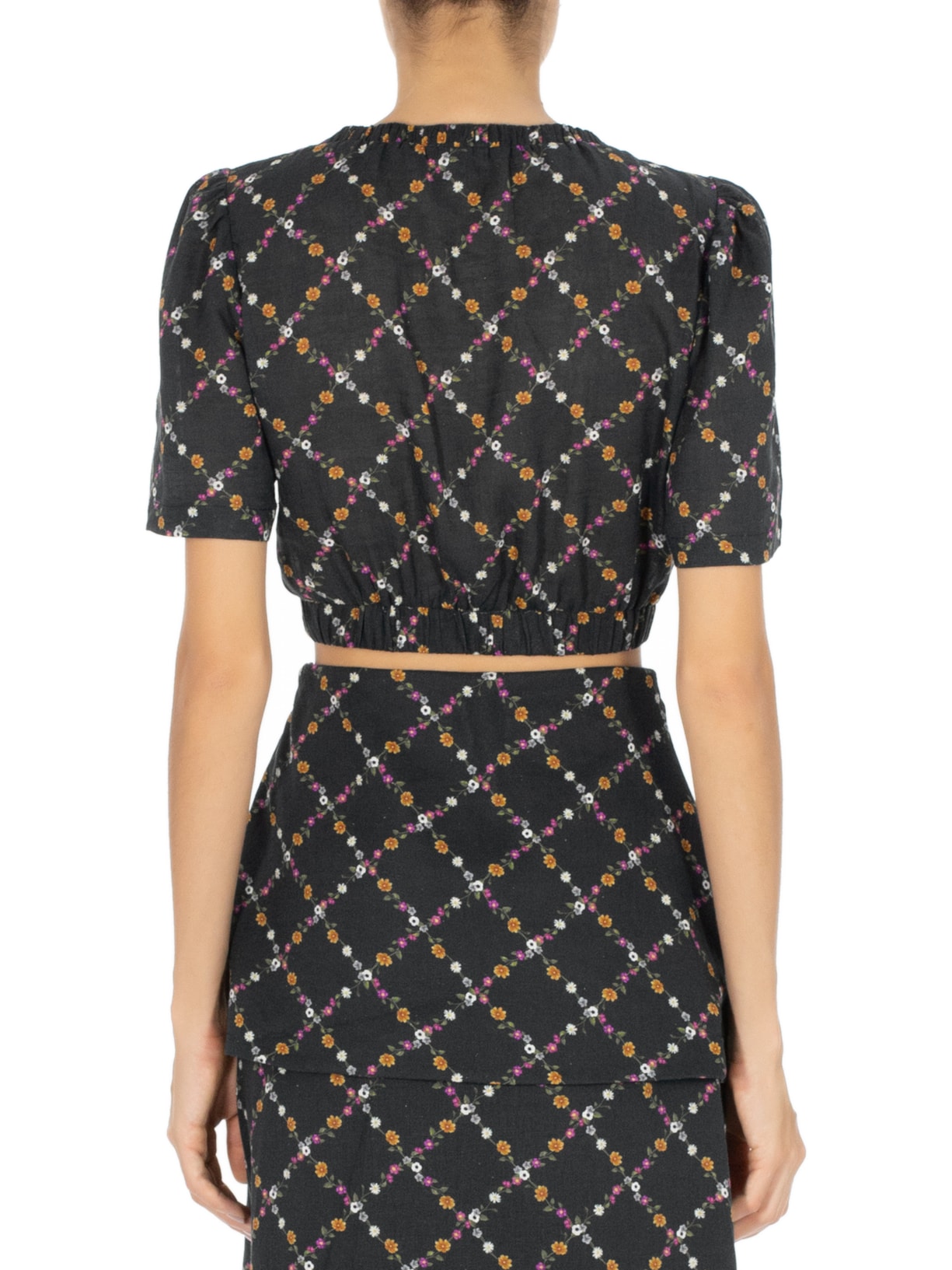 Top Cropped Manga Curta Preto Iorane