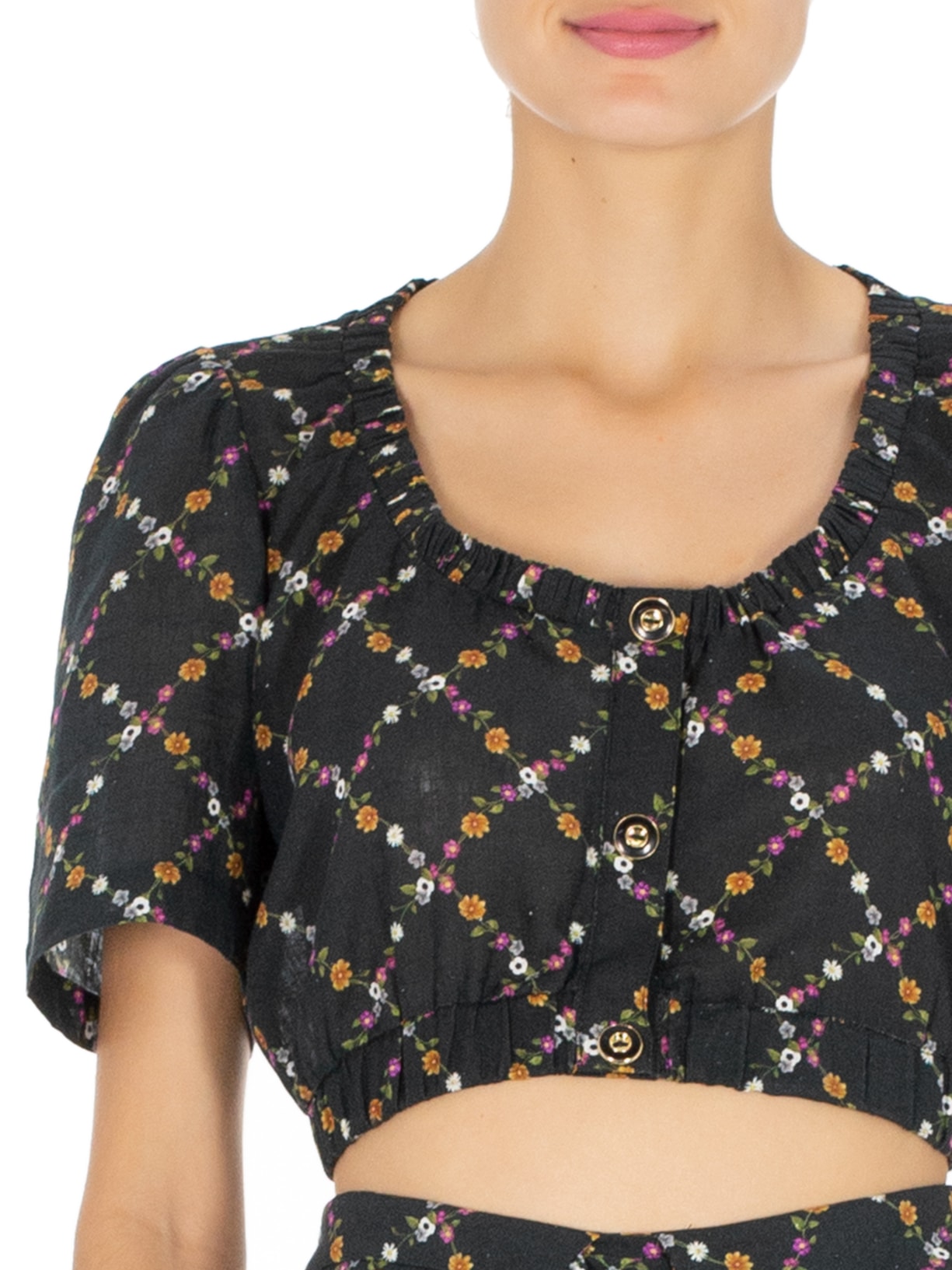 Top Cropped Manga Curta Preto Iorane