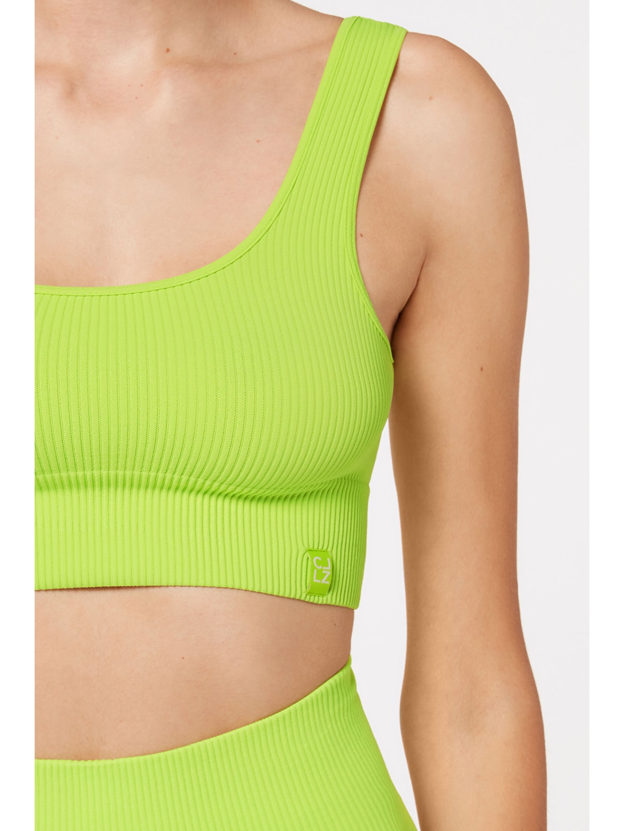 Top Esportivo Canelado Sem Costuras Verde Calzedonia