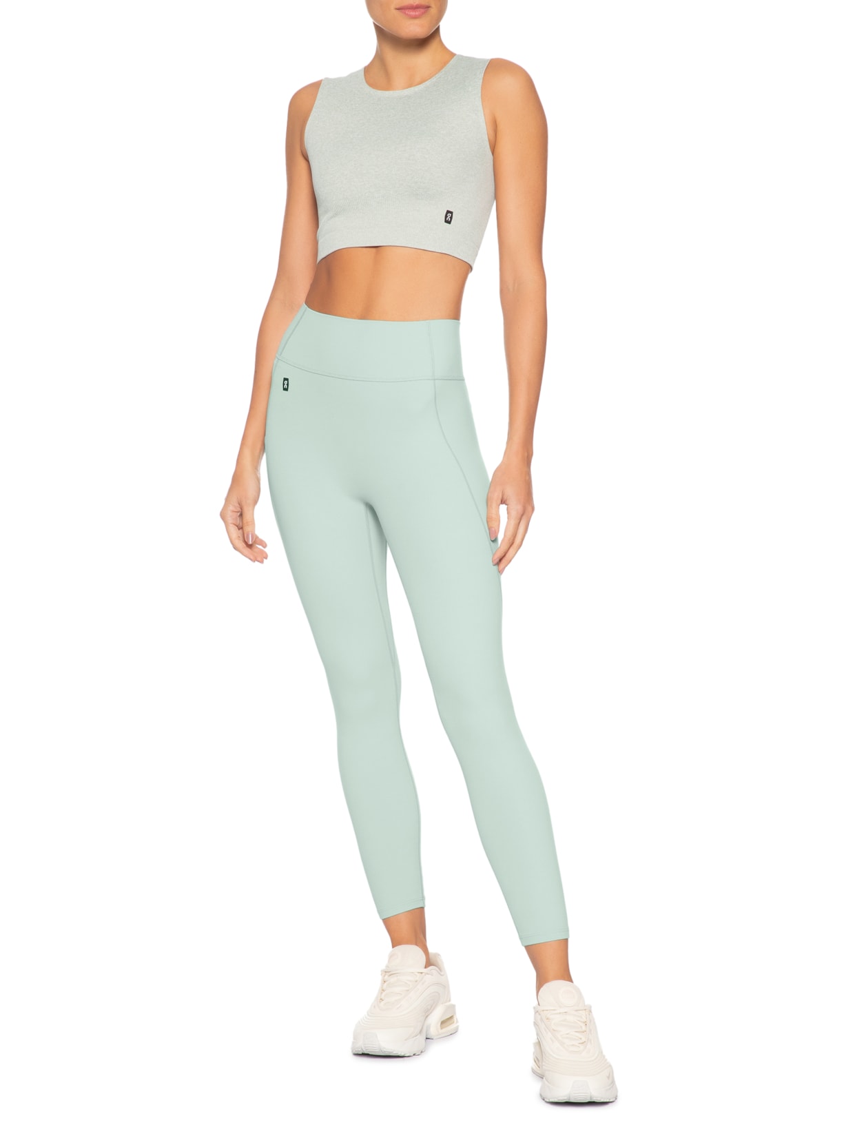 Top Feminino Studio Knit Crop Verde On Running