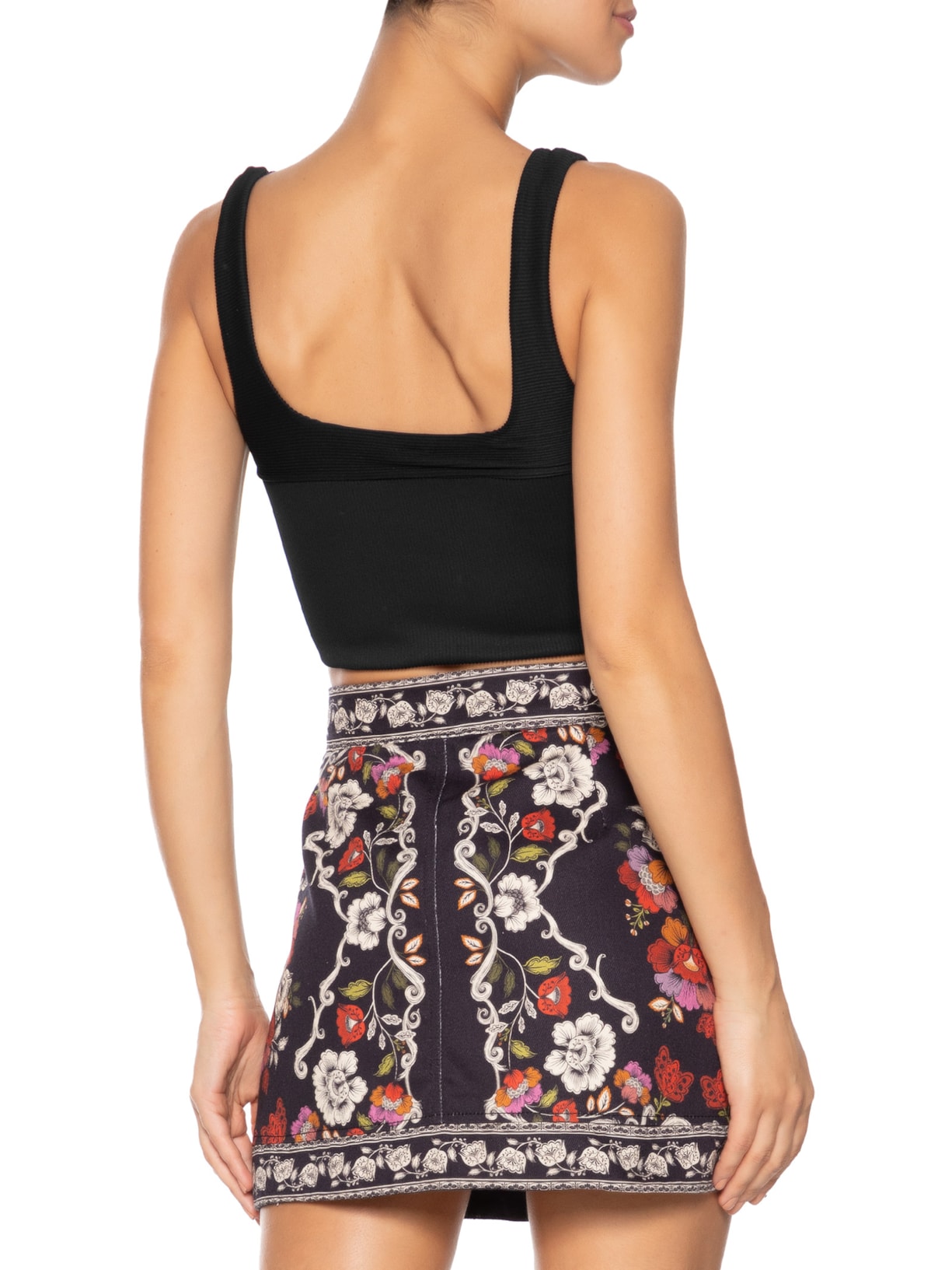 Top Reto Recorte Nervura Preto Farm