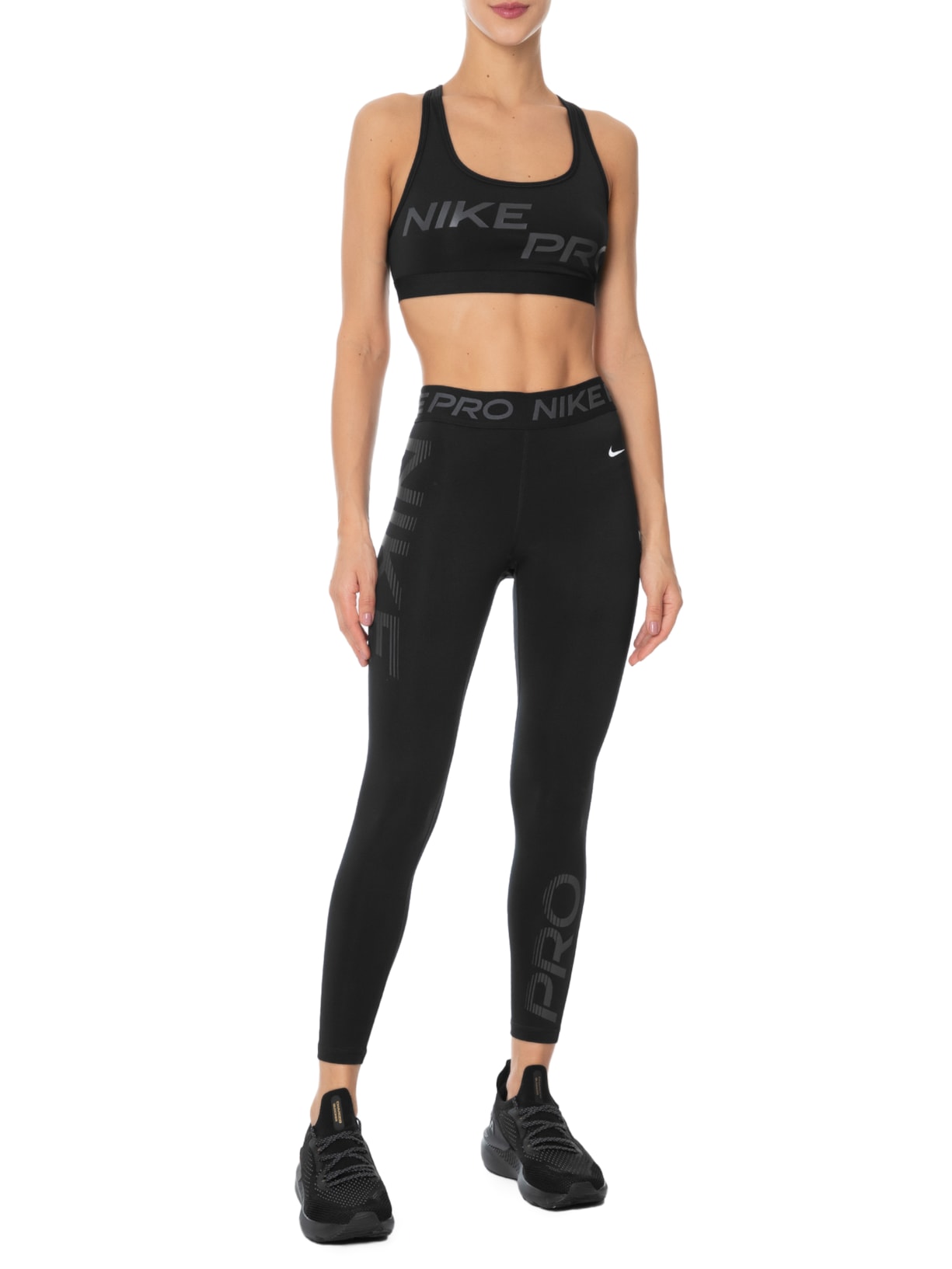 Top Swoosh Preto Nike