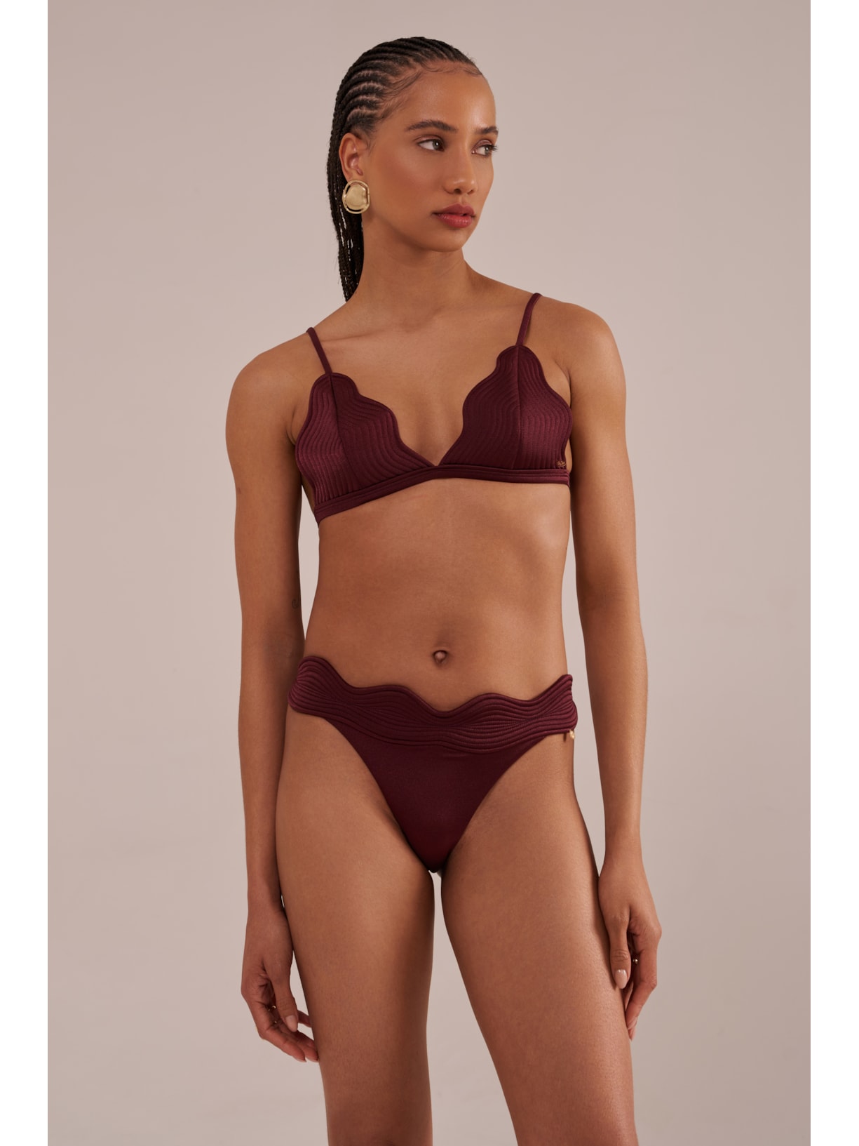 top triângulo em matelassê orla cabernet Suntime