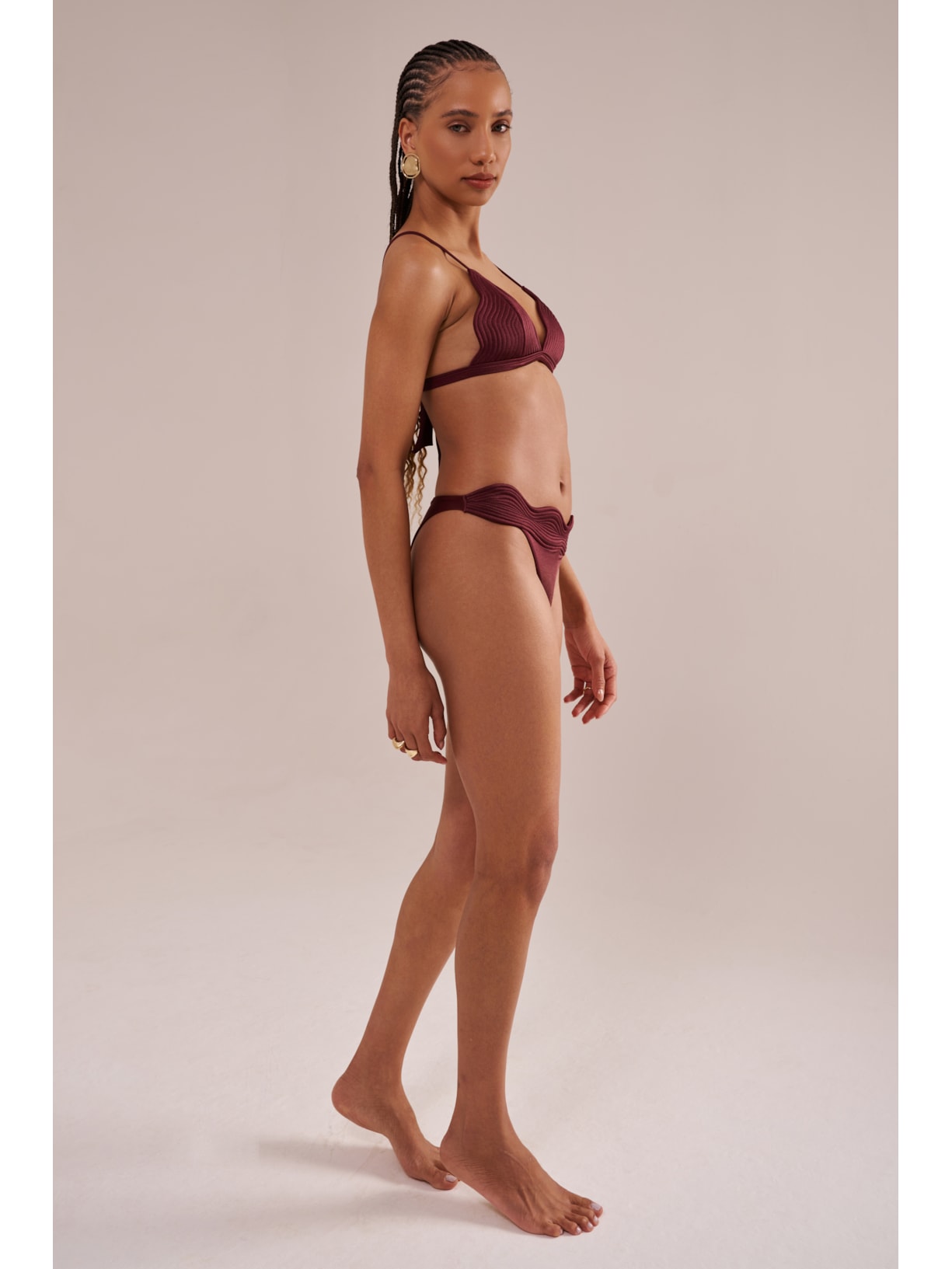 top triângulo em matelassê orla cabernet Suntime