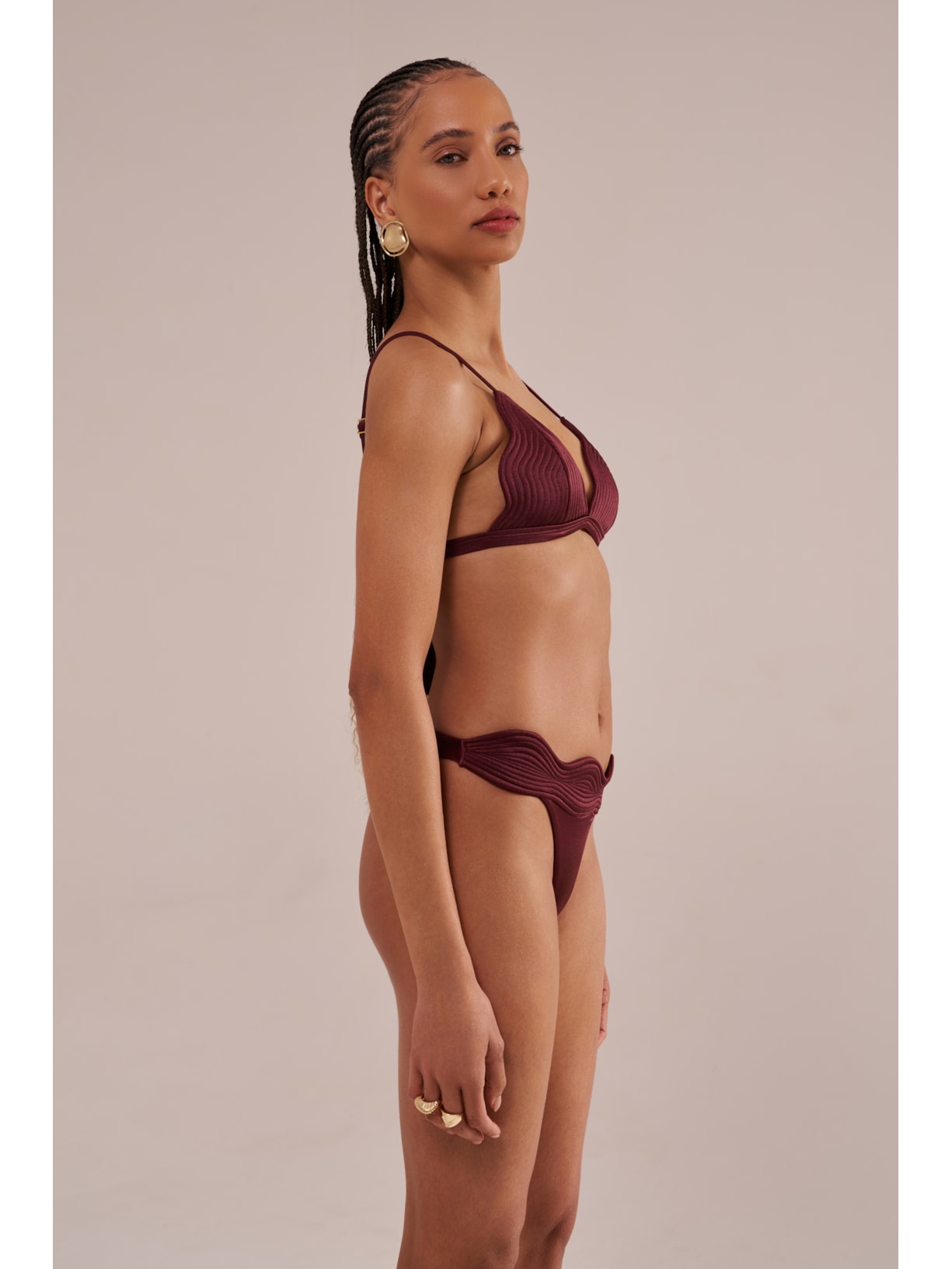 top triângulo em matelassê orla cabernet Suntime