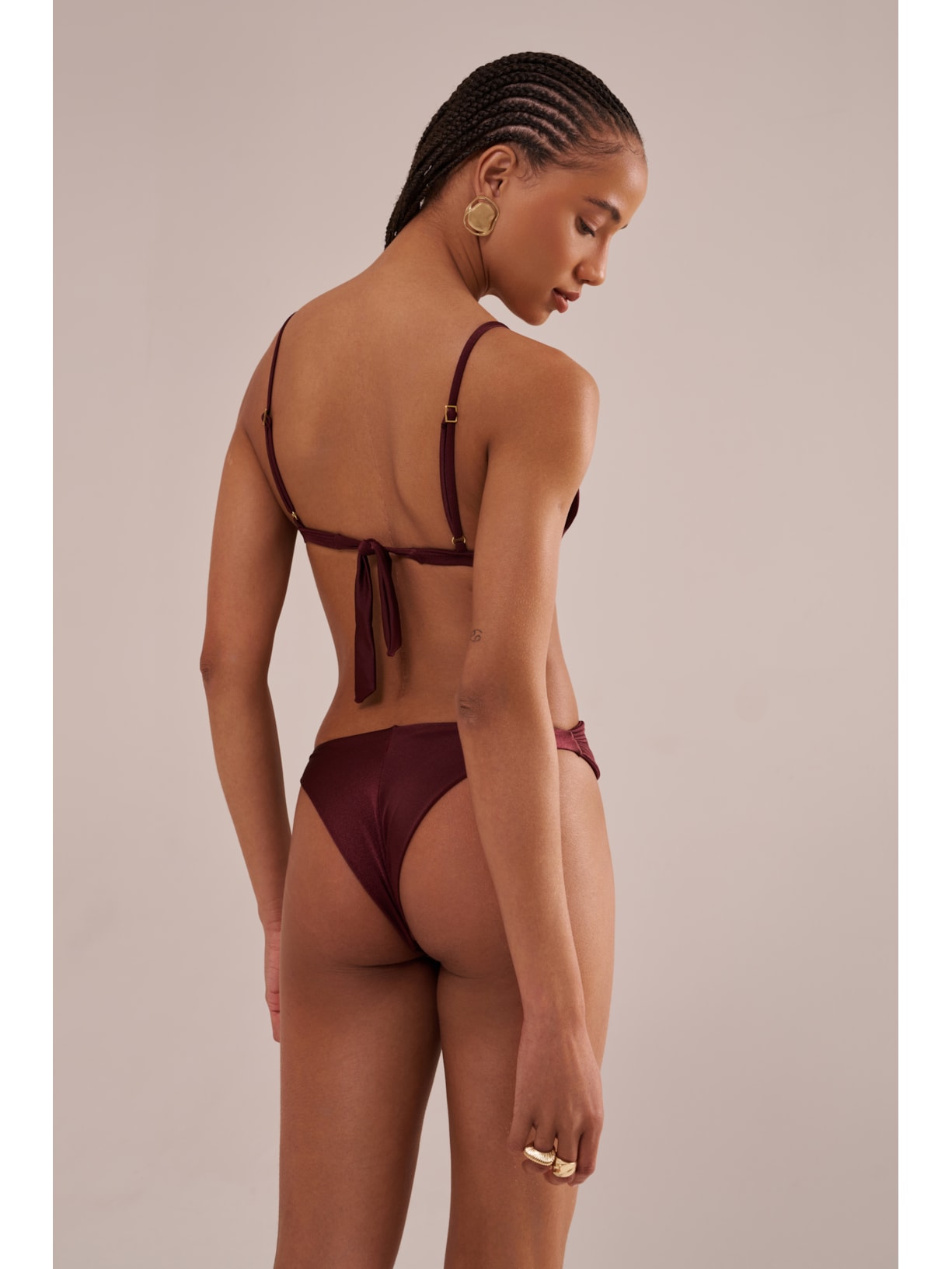 top triângulo em matelassê orla cabernet Suntime