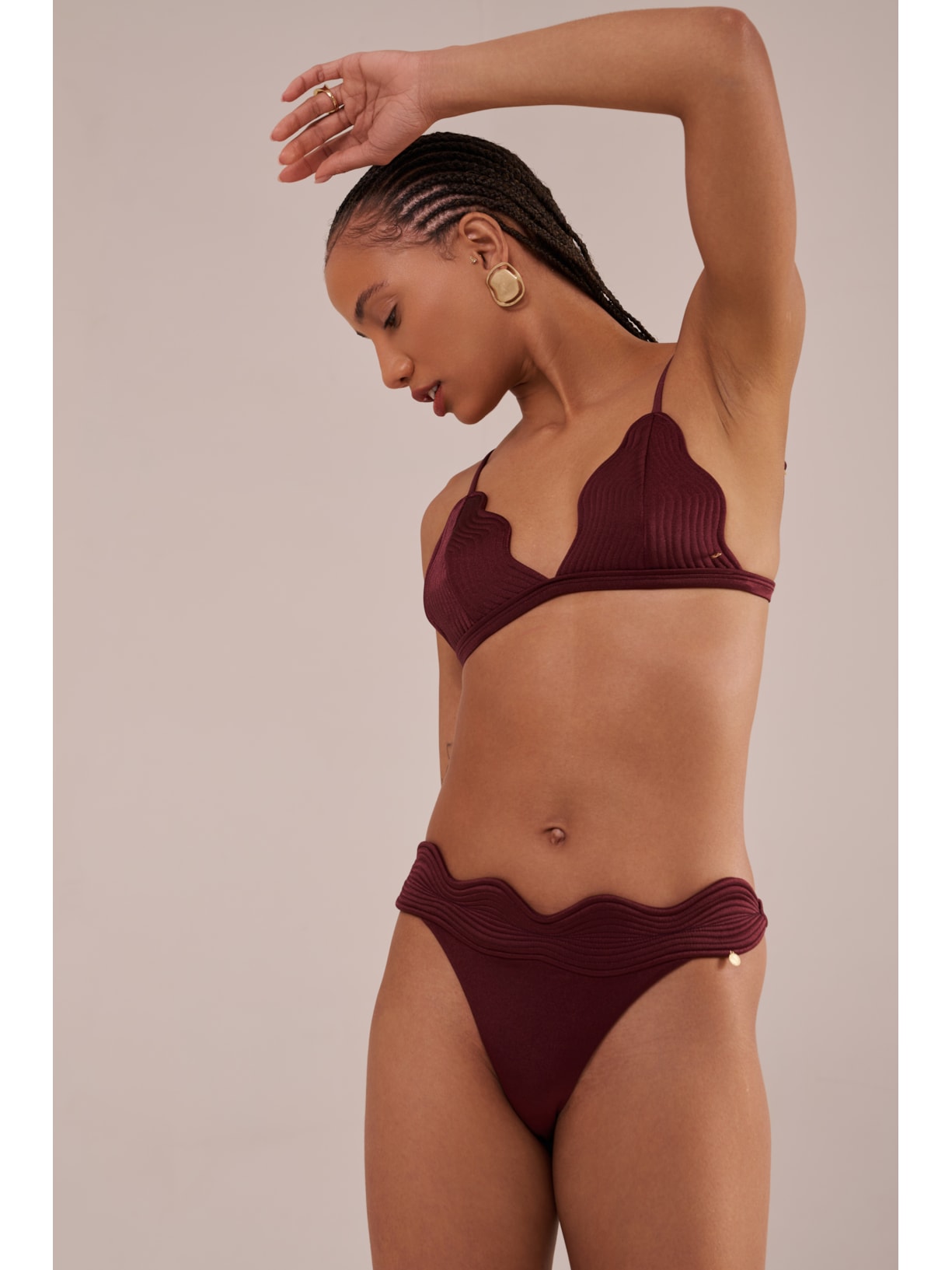 top triângulo em matelassê orla cabernet Suntime