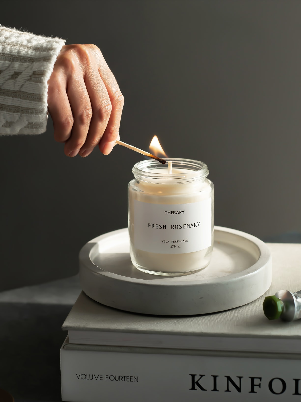 Vela Perfumada Fresh Rosemary Therapy 170g Therapy Br