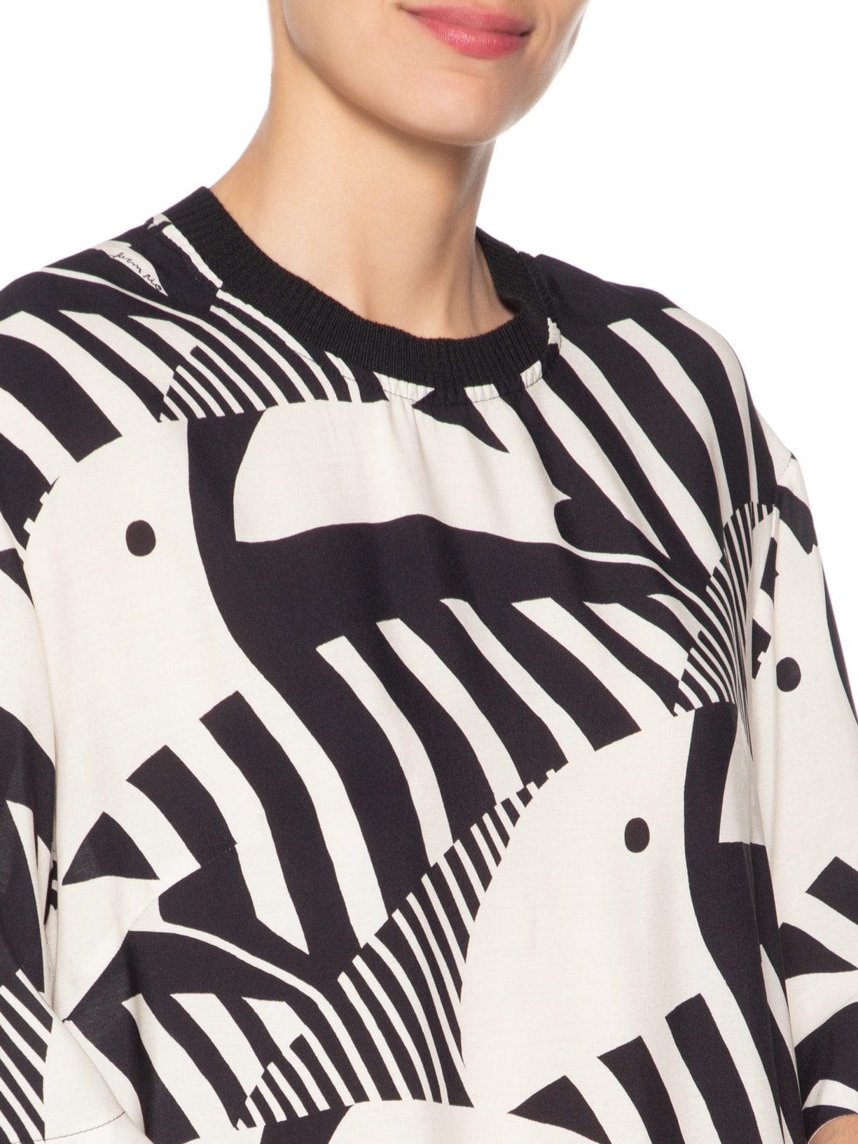 Vestido Camiseta Tuca Legal Preto Farm