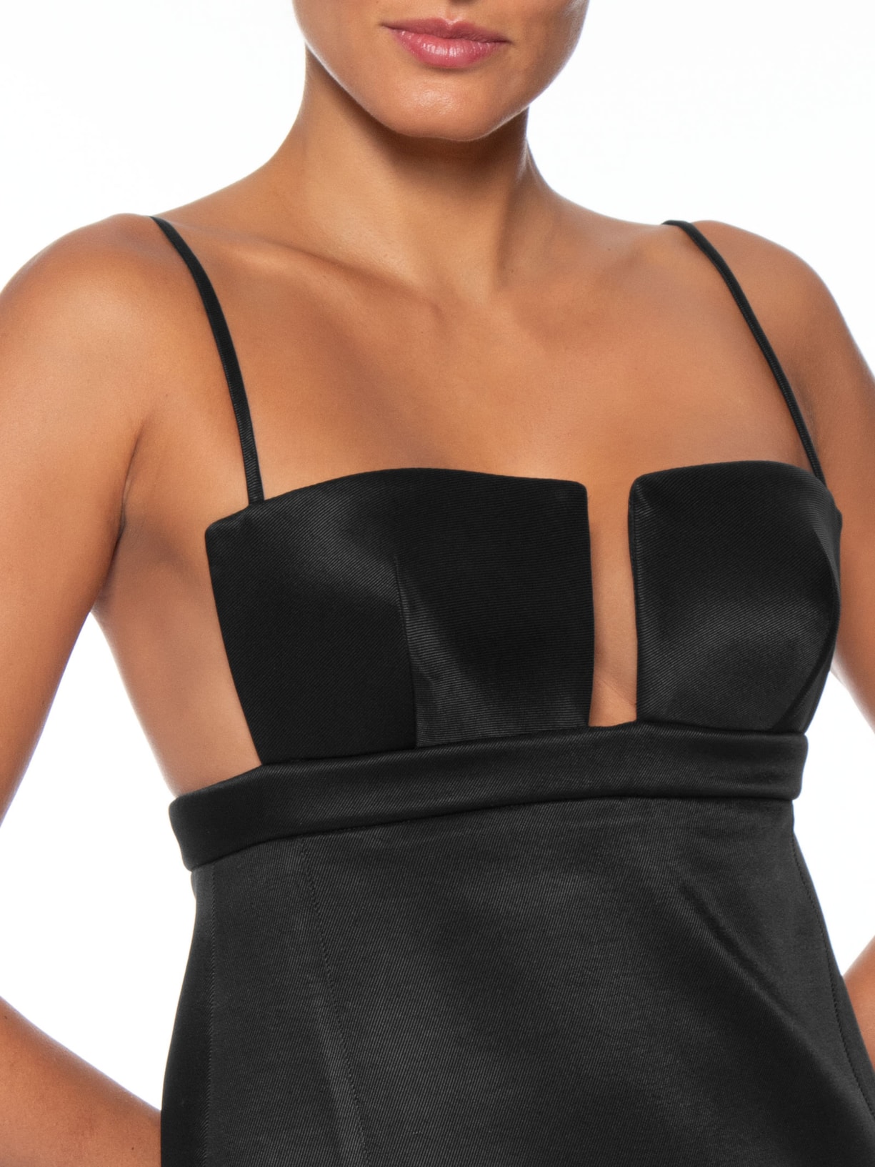Vestido Curto Alcinha Preto Adriana Degreas